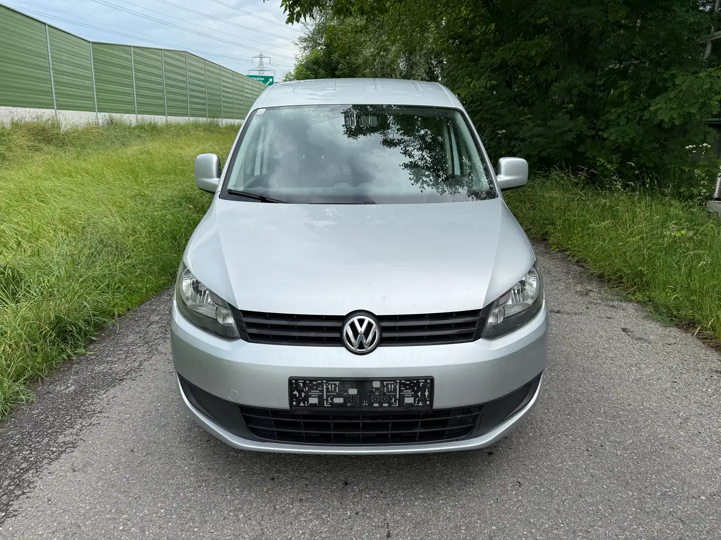 Volkswagen Caddy Startline Grau - 2