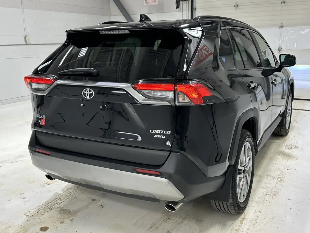 Toyota RAV 4 снимка Toyota RAV 4