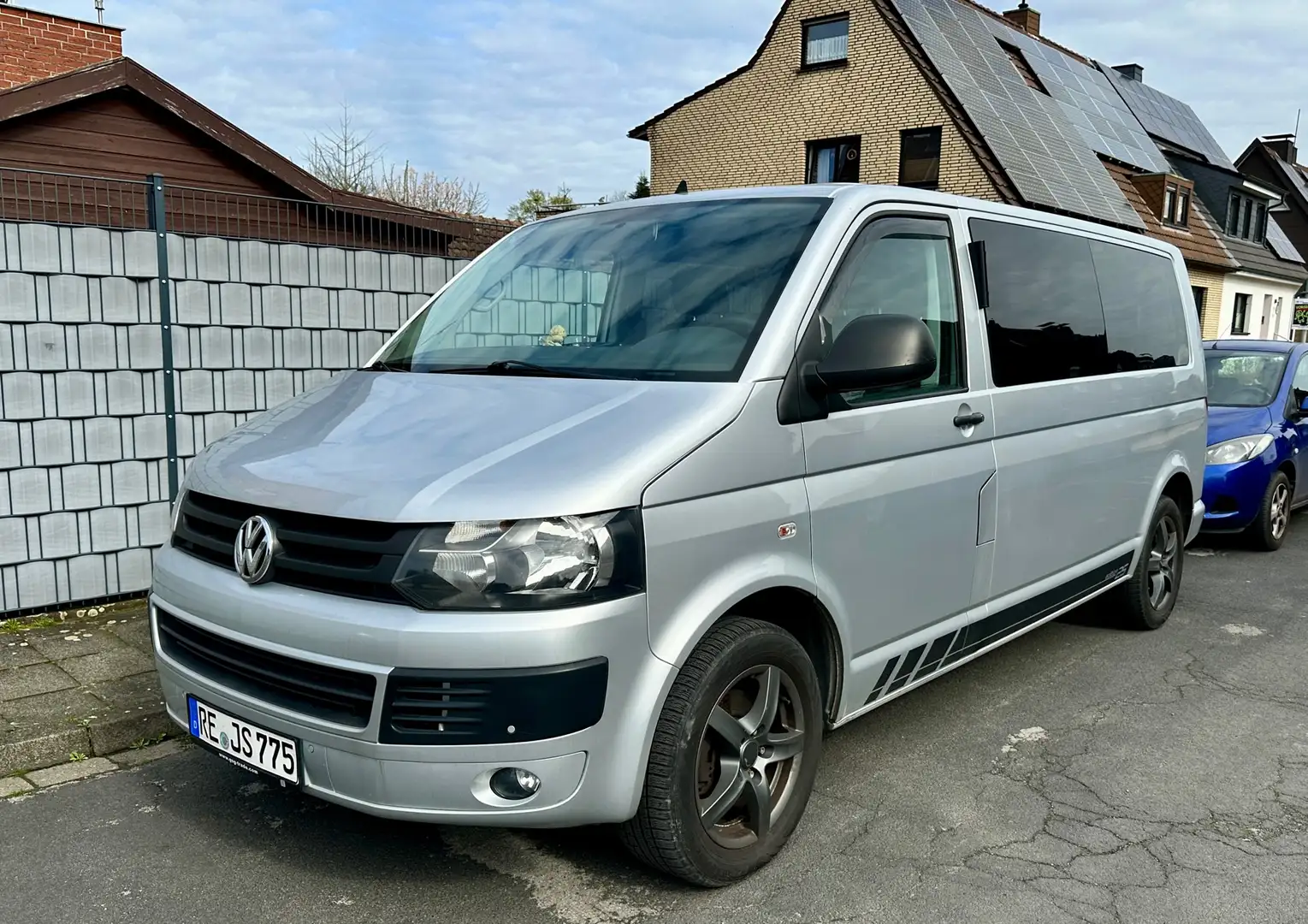 Volkswagen T5 Transporter Caravelle/ Kombi lang Silber - 1