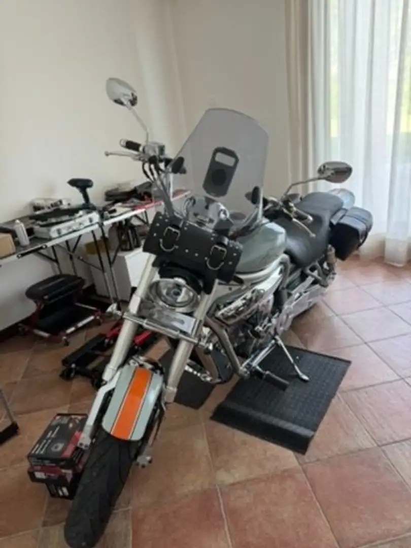 Hyosung Aquila 650 Сірий - 2