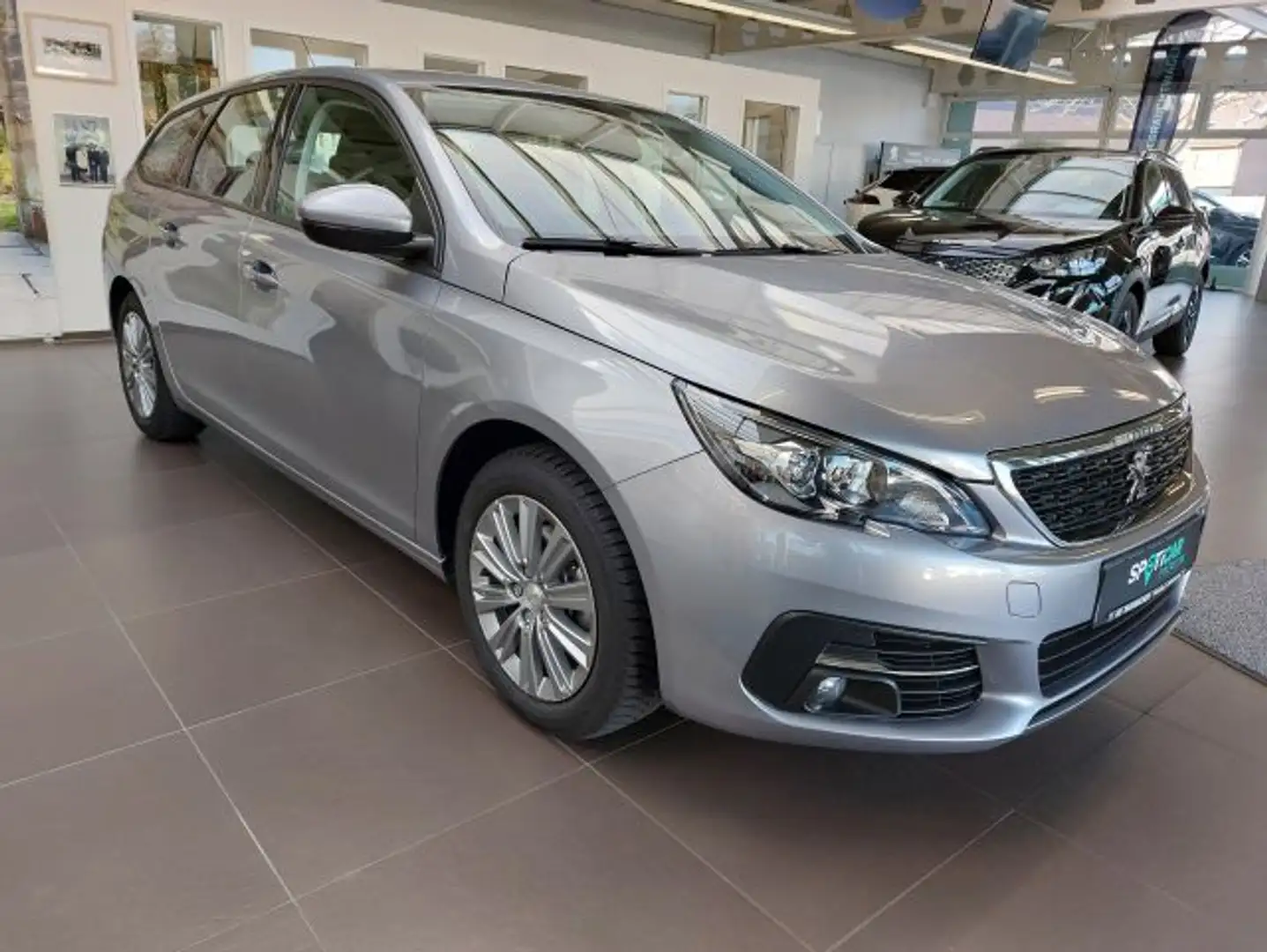 Peugeot 308 SW PureTech 130 GPF EAT8 Stop & Start Active Pack Argent - 1