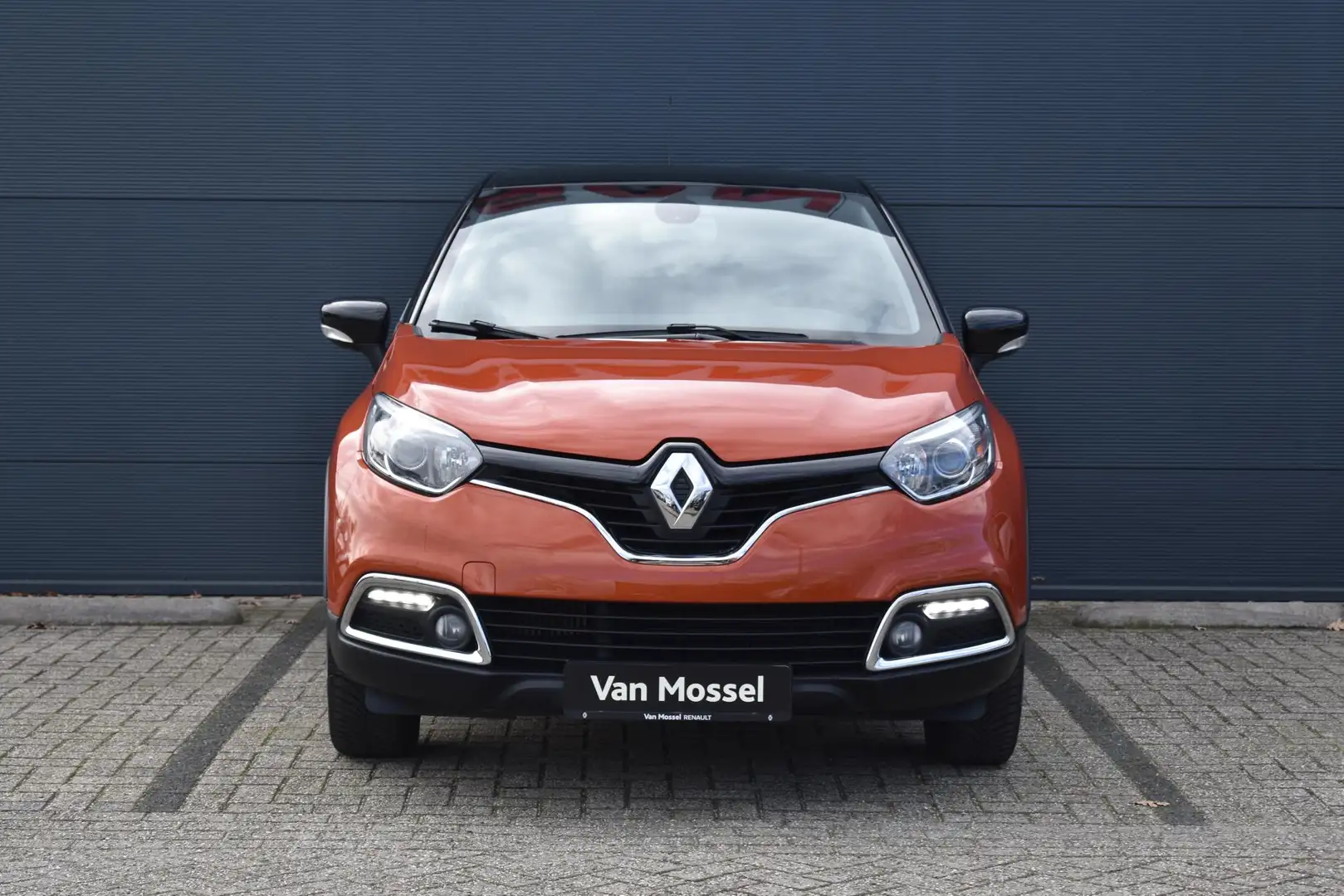 Renault Captur 0.9 TCe Dynamique 90pk | Navigatie | Achteruitrijc Oranje - 2