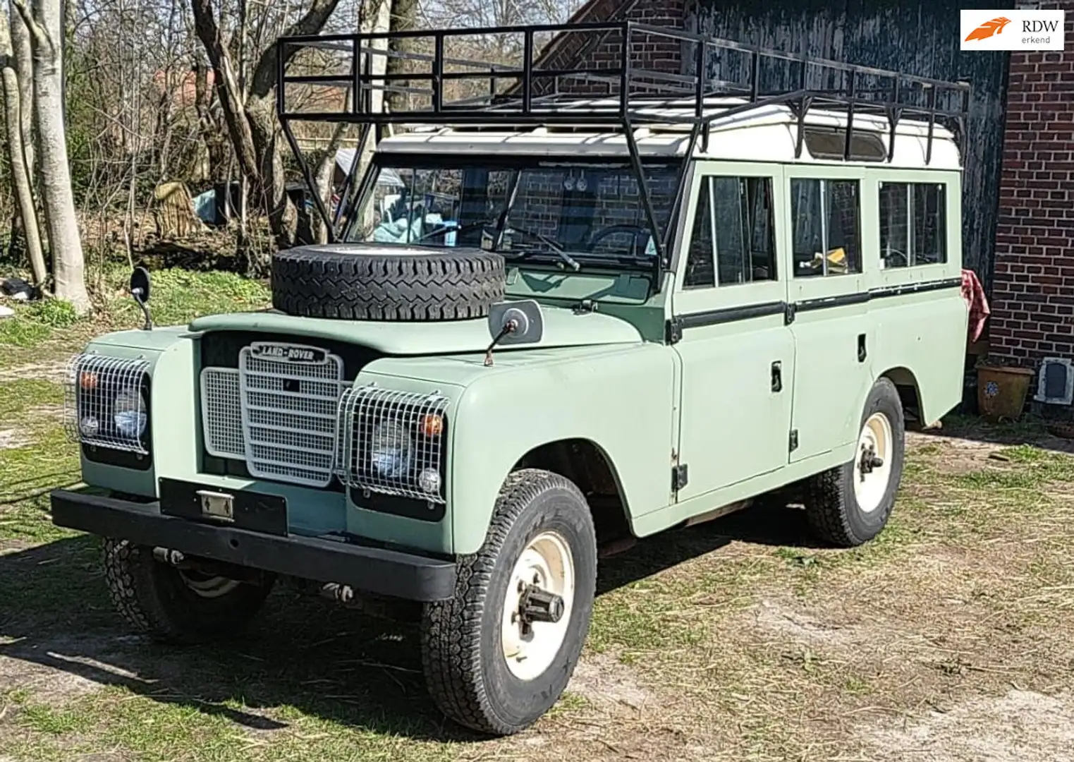 Land Rover Defender Serie 3, 2.6 ltr, benzine, met werk, zeldzaam! zelena - 1