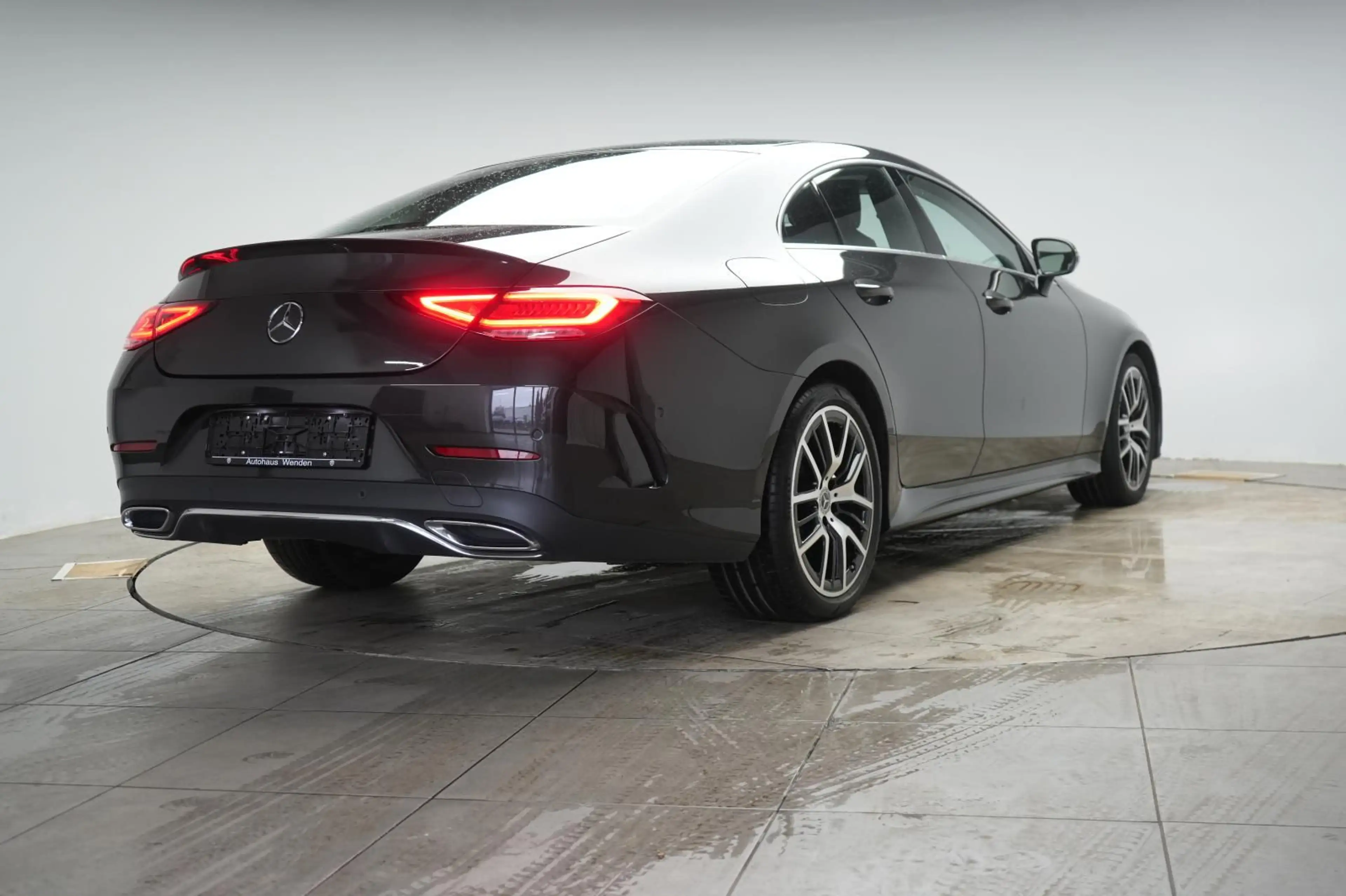 Mercedes-Benz CLS 220 d 9G-Tronic Avantgarde Leder/Temp/Kamera — photo 4