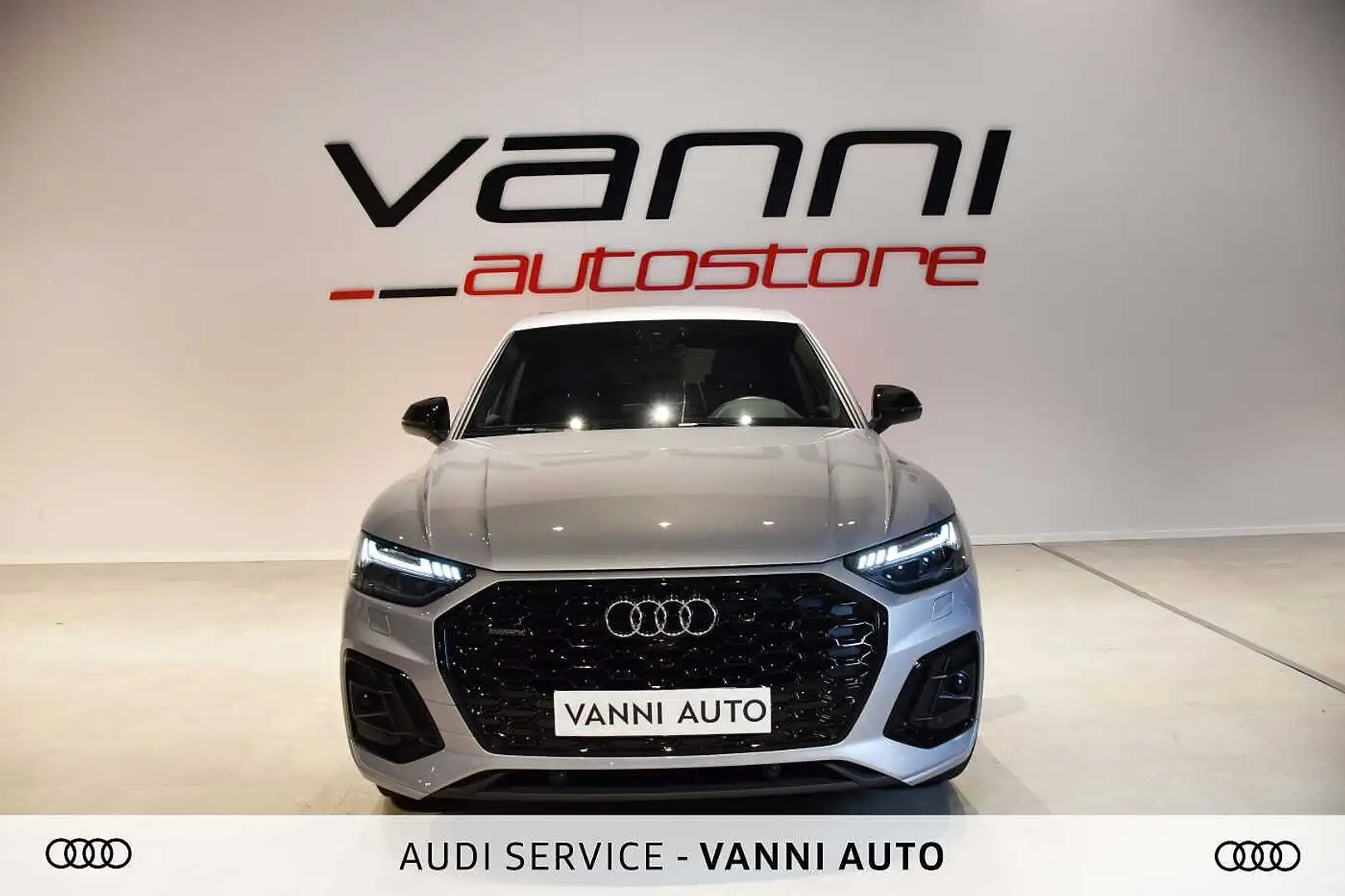 Audi Q5 SPB 40 TDI quattro S tronic Identity Black Argento - 2