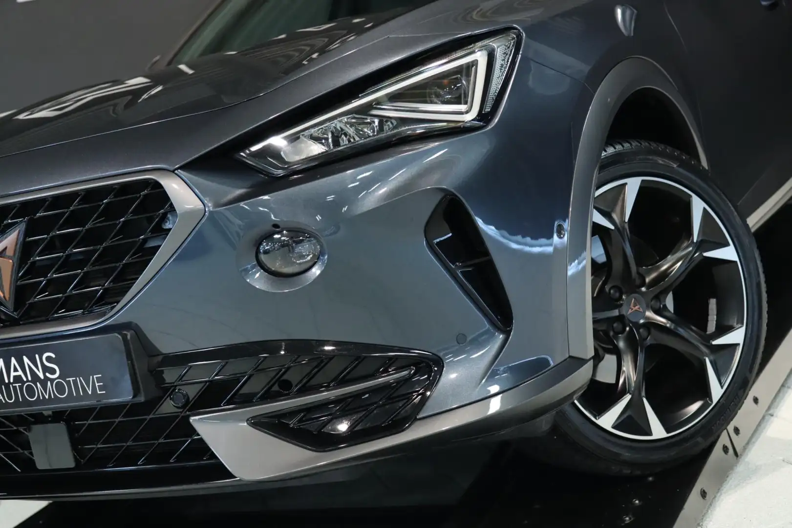 CUPRA Formentor 1.5 TSI / PANODAK / KUIPSTOELEN / MEMORY / CAMERA Gris - 2