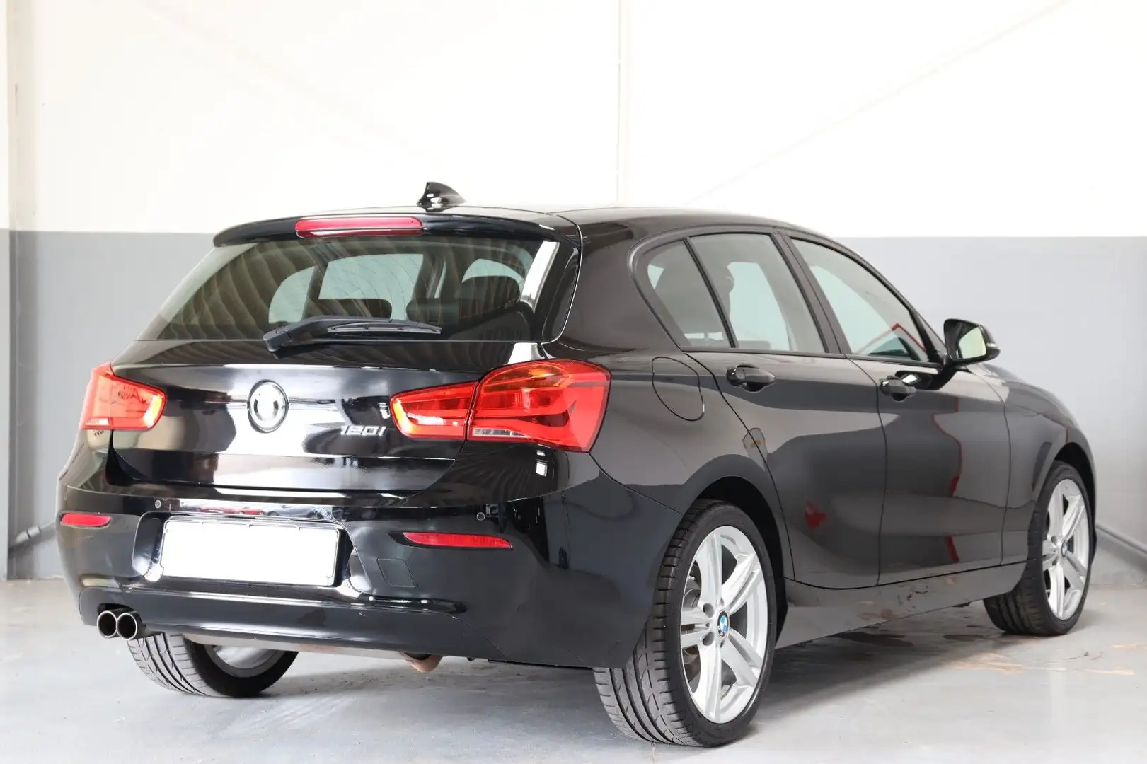 BMW 120 i Advantage~SZH~M Felgen~PDC~Tempomat Schwarz - 2