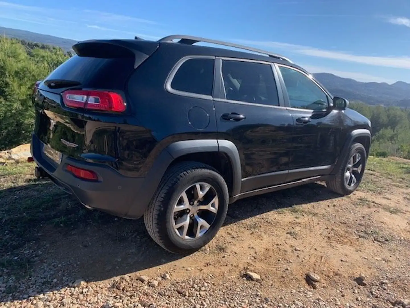 Jeep Cherokee Cherokee 3,2L V6 Pentastar S Zwart - 2