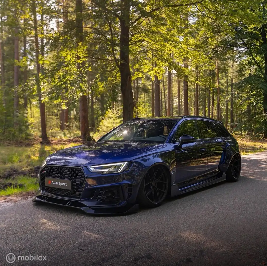 Audi S4 Avant 3.0 TFSI S4 Quattro widebody Noir - 1