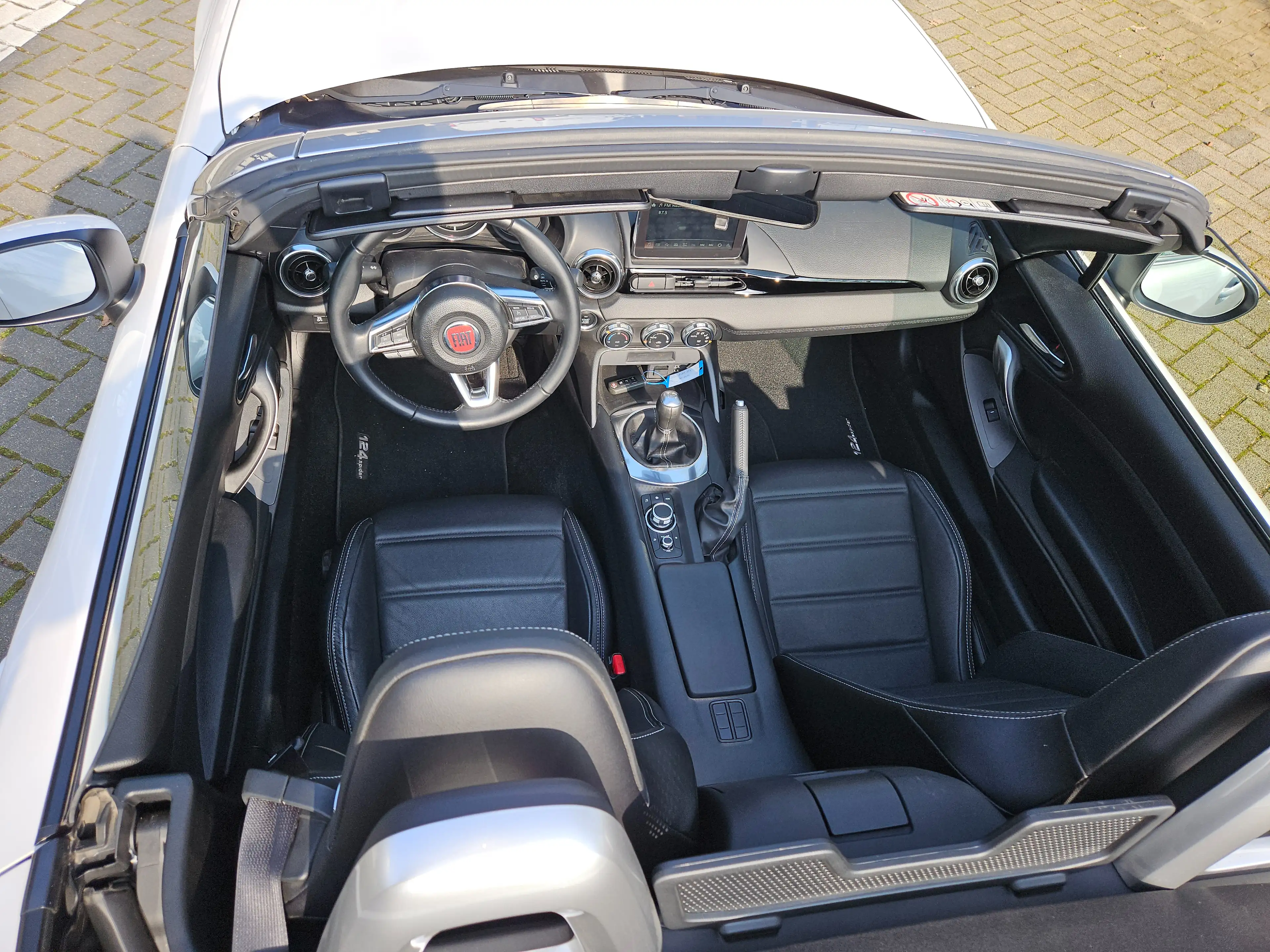 Fiat 124 Spider 124 Spider 1.4 MultiAir Lusso — photo 4