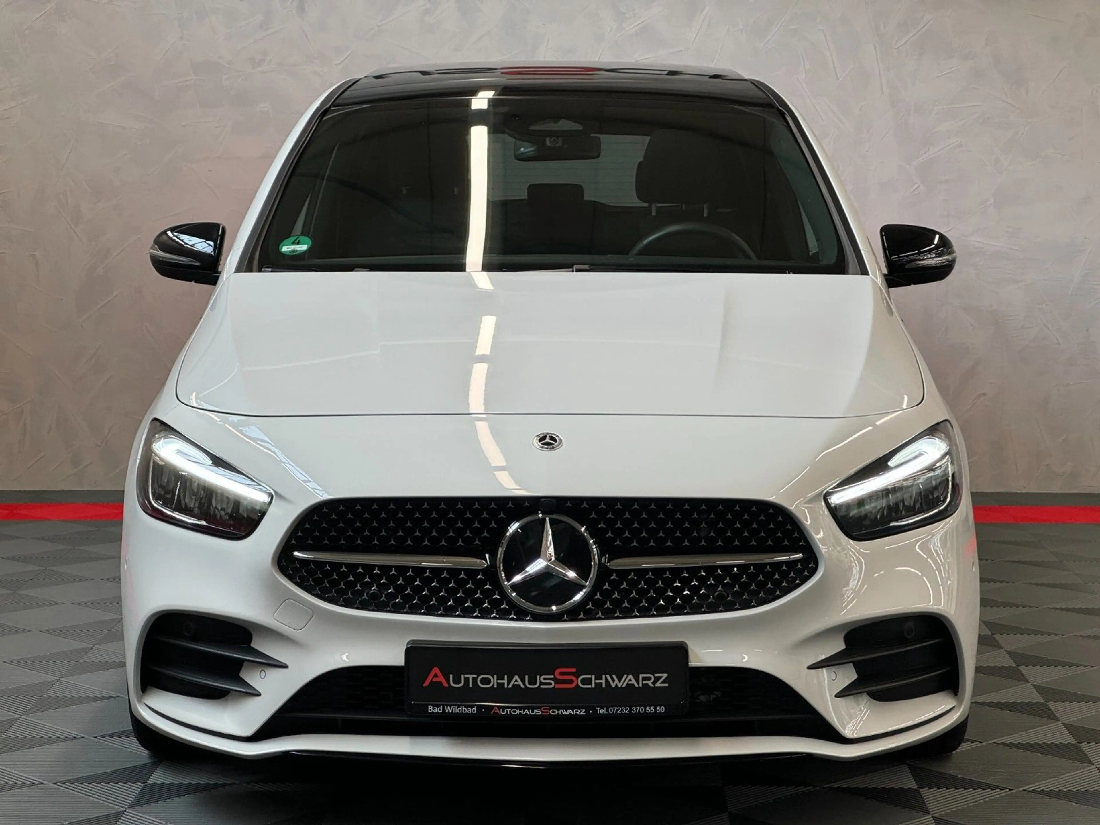 Mercedes-Benz B 220 d AMG Pano AHK Wide Night StdHeiz Kamera — photo 2