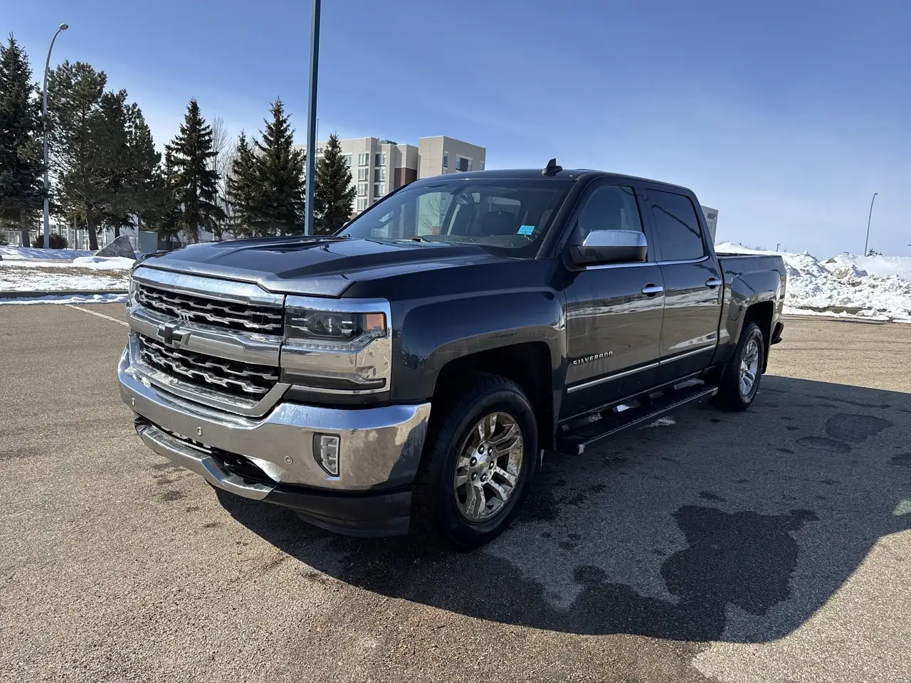 Chevrolet Silverado 1500 снимка Chevrolet Silverado 1500