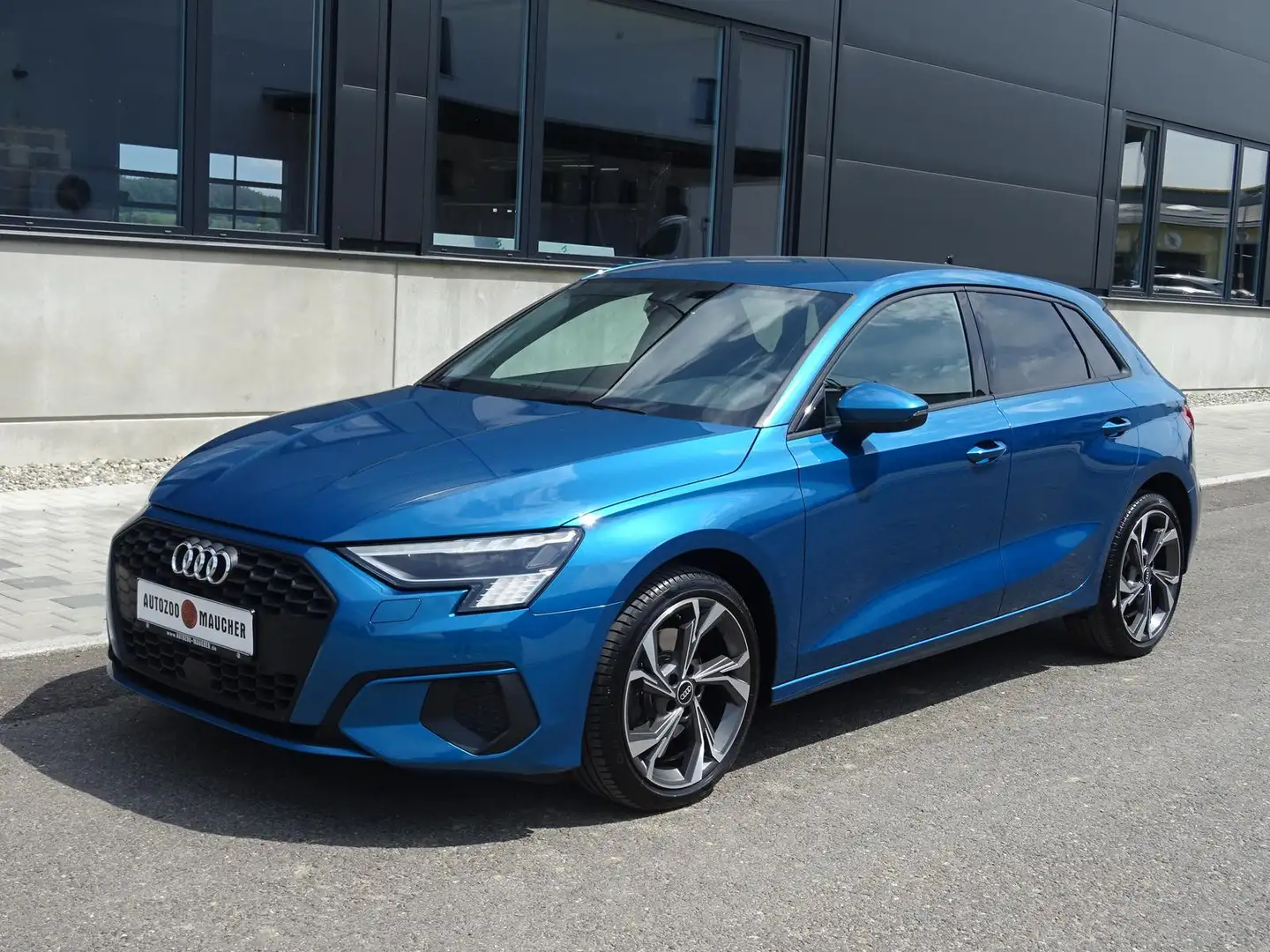 Audi A3 Sportback 30 TDI/18 Zoll/PDC/SHZ/B&O/Matrix Blau - 2