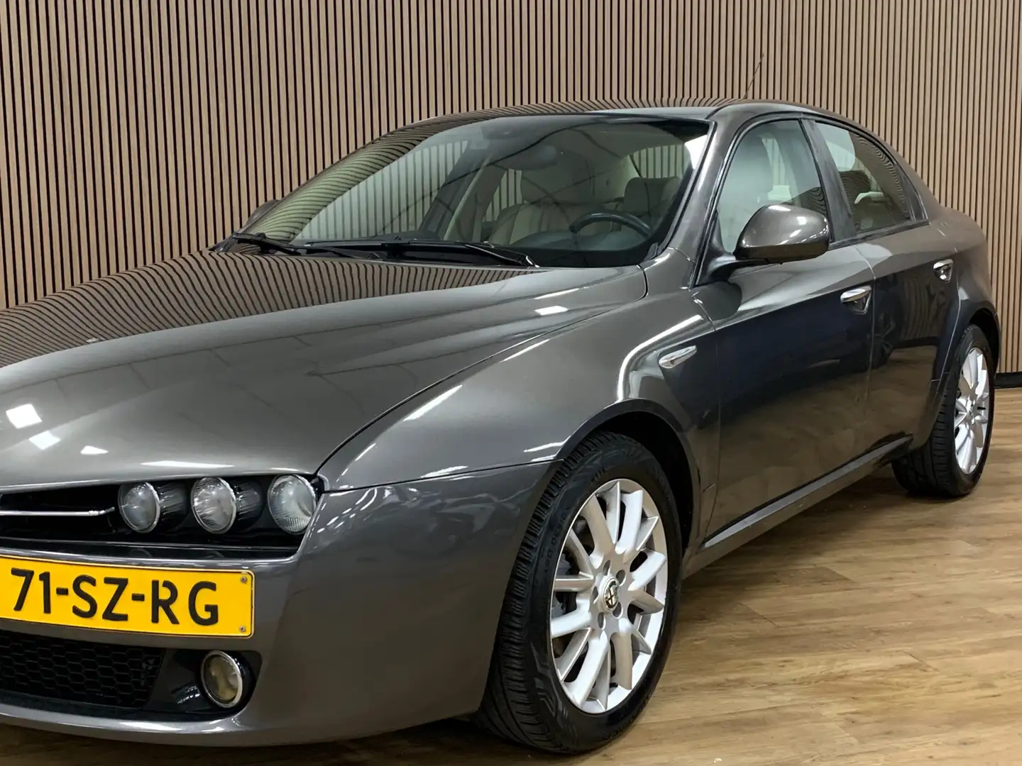 Alfa Romeo 159 1.9 JTS Distinctive|Climate Control| Gris - 2