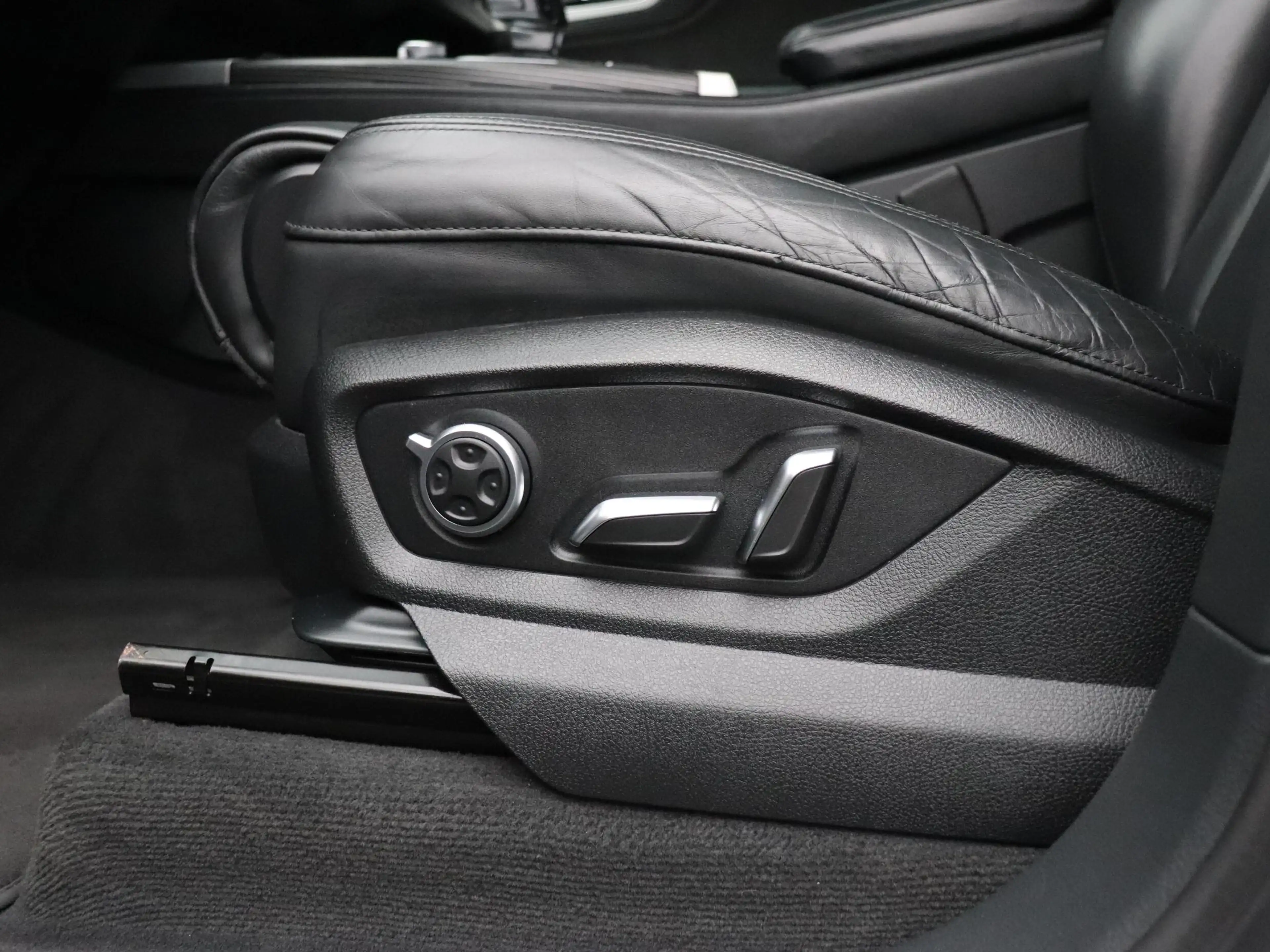 Audi Q7 e-tron 3.0 TDI quattro Premium | LEDER | MEMORY | PANO-DA — photo 14