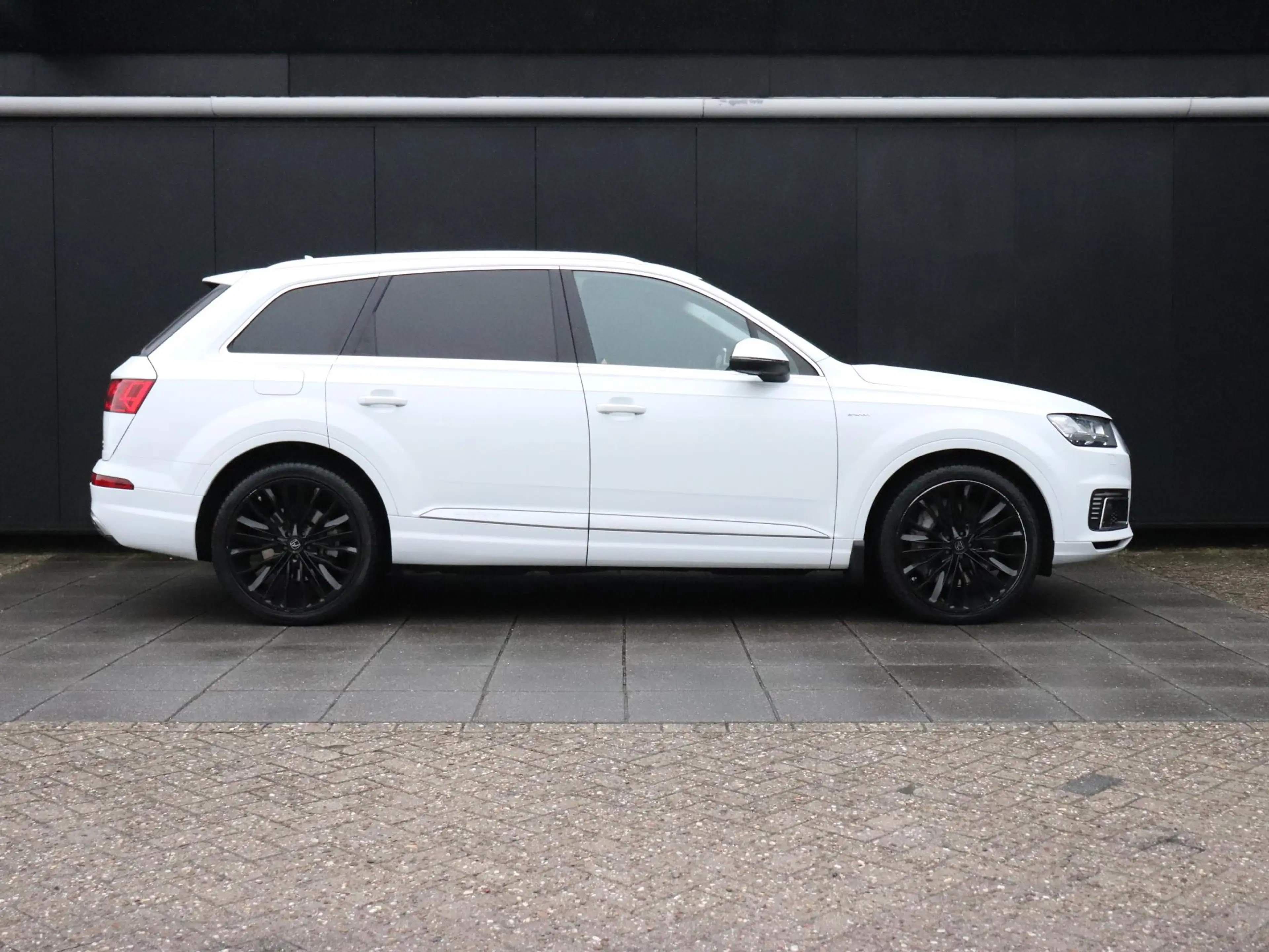 Audi Q7 e-tron 3.0 TDI quattro Premium | LEDER | MEMORY | PANO-DA — photo 4