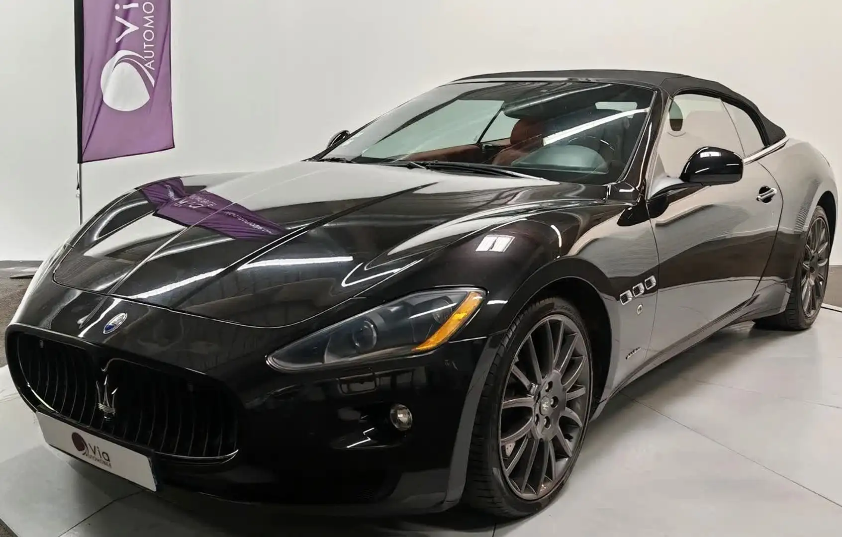 Maserati GranCabrio 4.7 V8 A Noir - 1