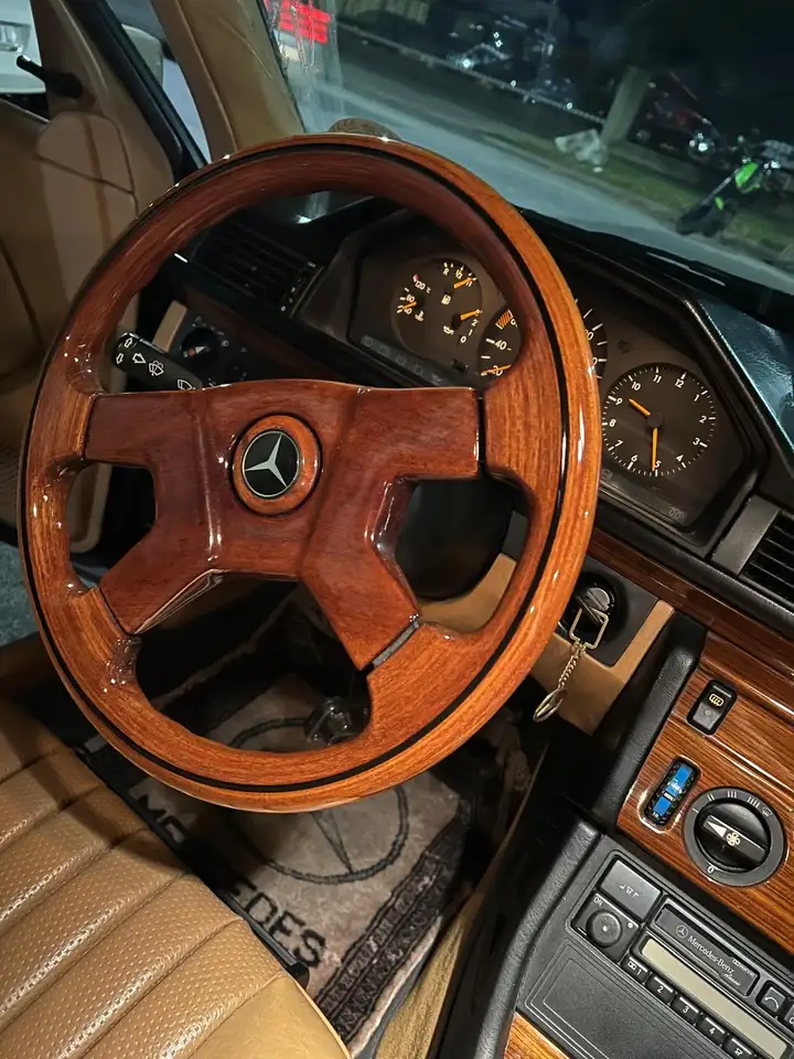 Mercedes-Benz 200 E 200, foto 6