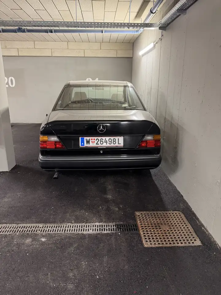 Mercedes-Benz 200 E 200, foto 2
