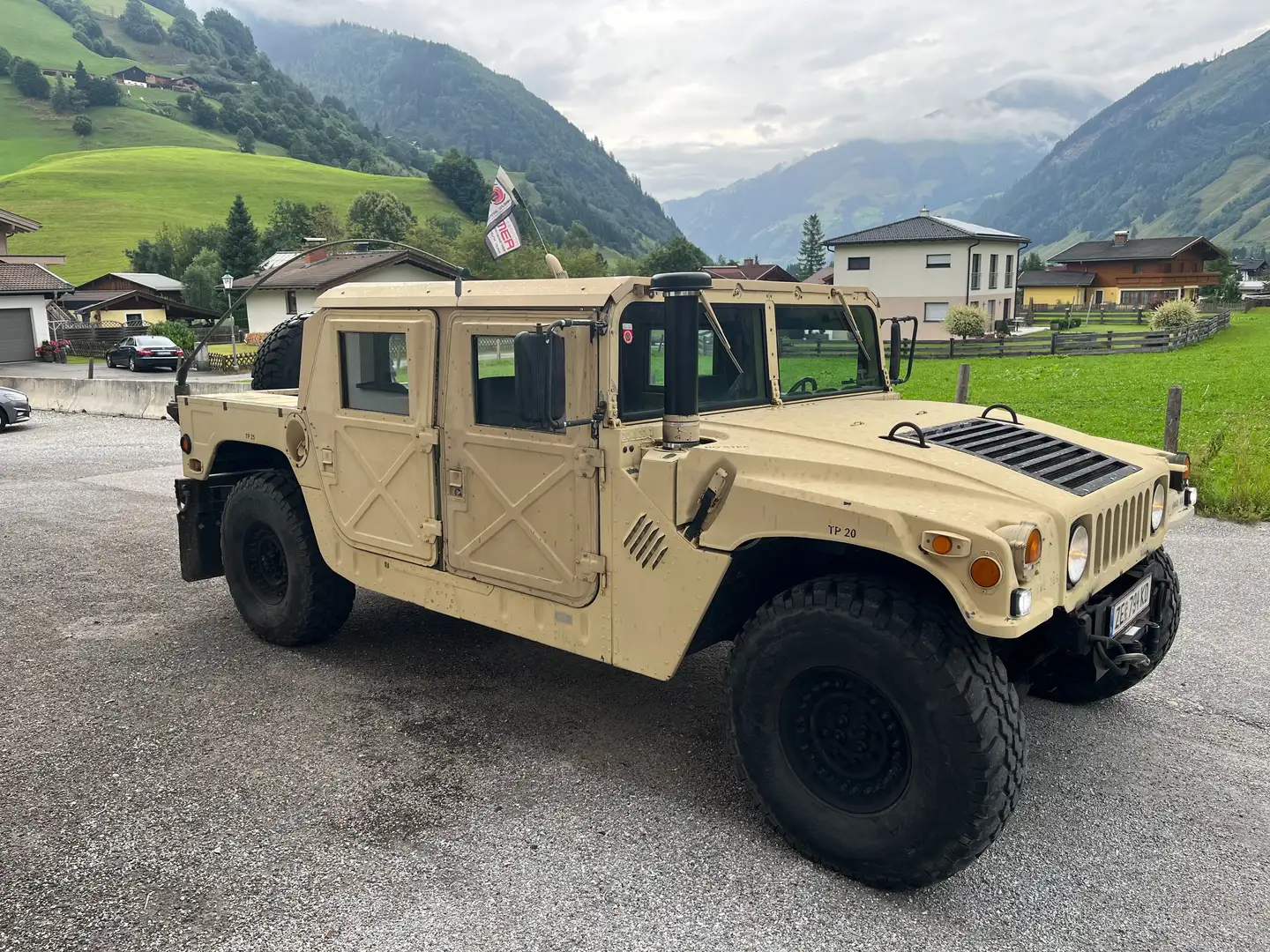 HUMMER AM General M998/ HMMWV Бежевий - 2