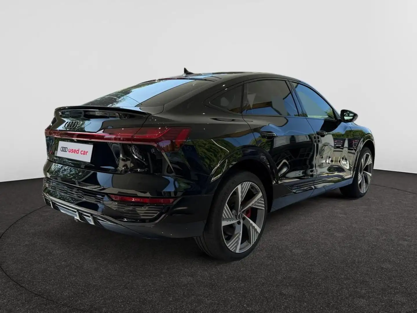 Audi Q8 Sportback e-tron Audi Q8 Sportback e-tron Competition 55 e-tron quattro 300,00 kW Noir - 2