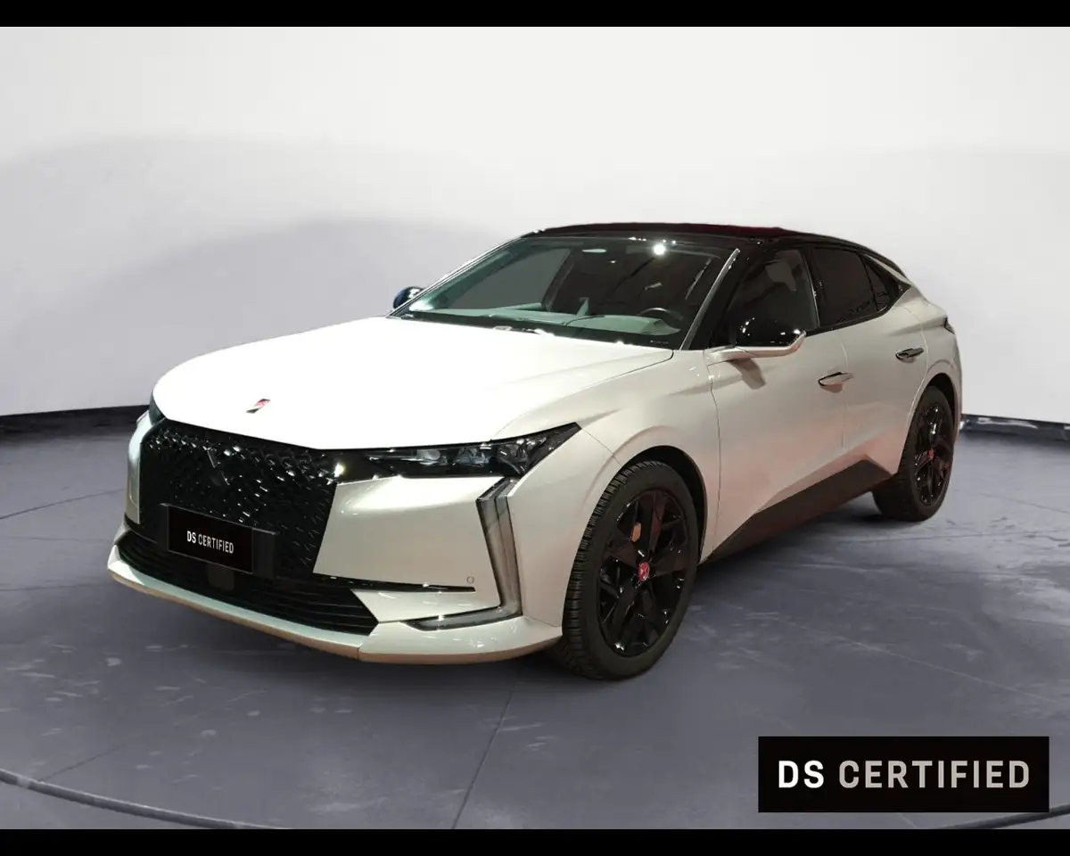 DS Automobiles DS 4