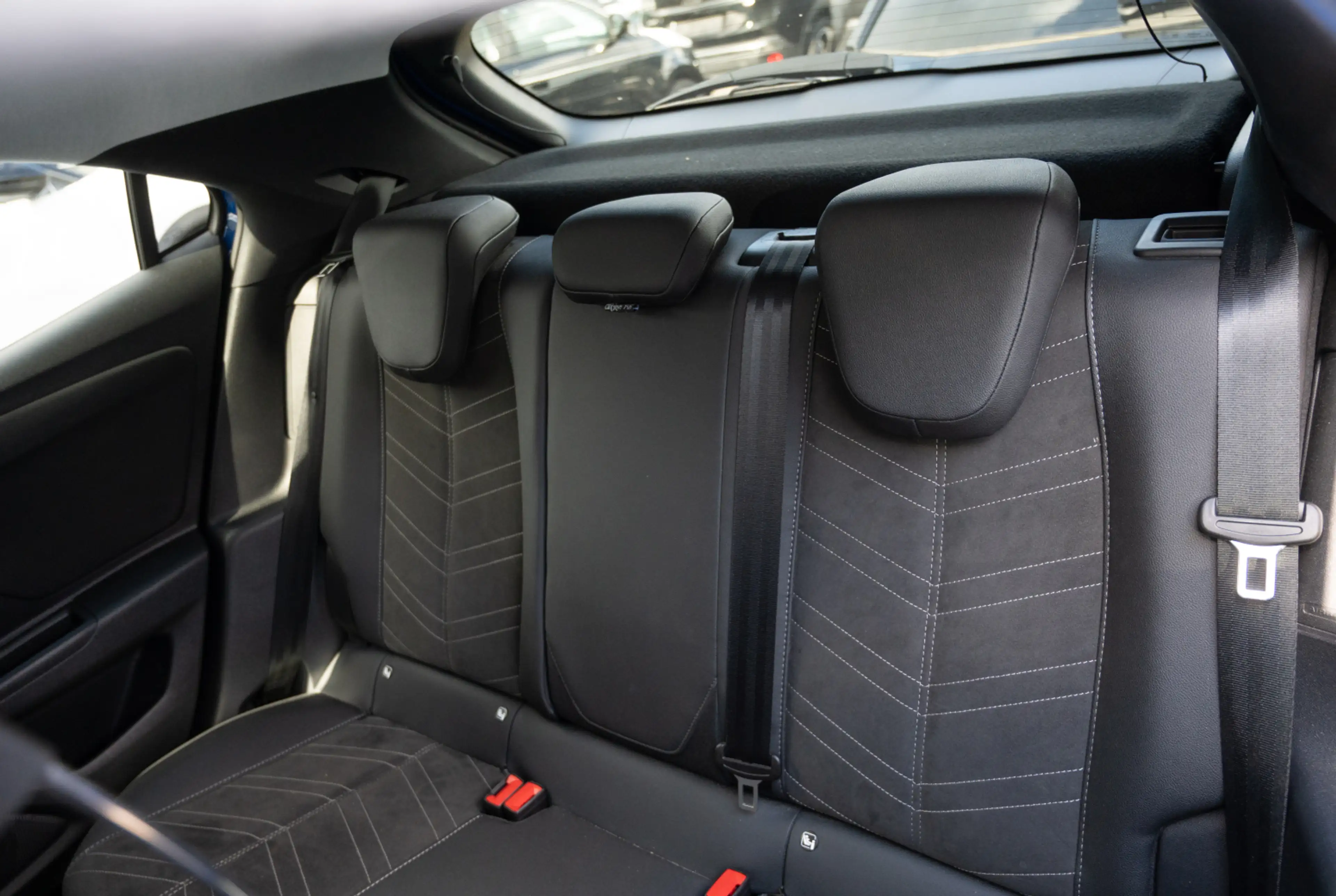 Opel Mokka Ultimate 1.2 Turbo *MIRRORSCREEN*180°KAMERA*PDC* — photo 6