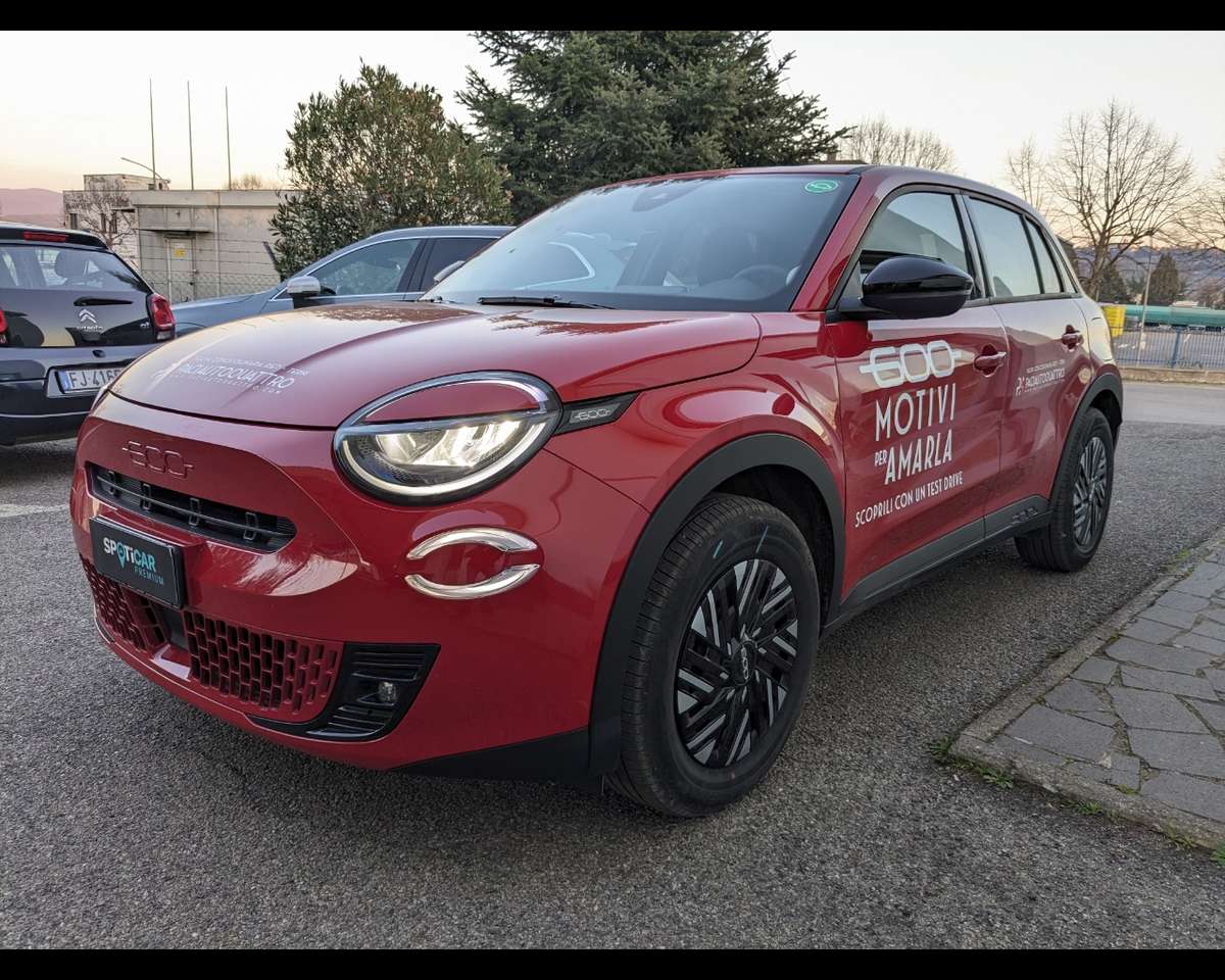 Fiat 600e 54kWh  Red