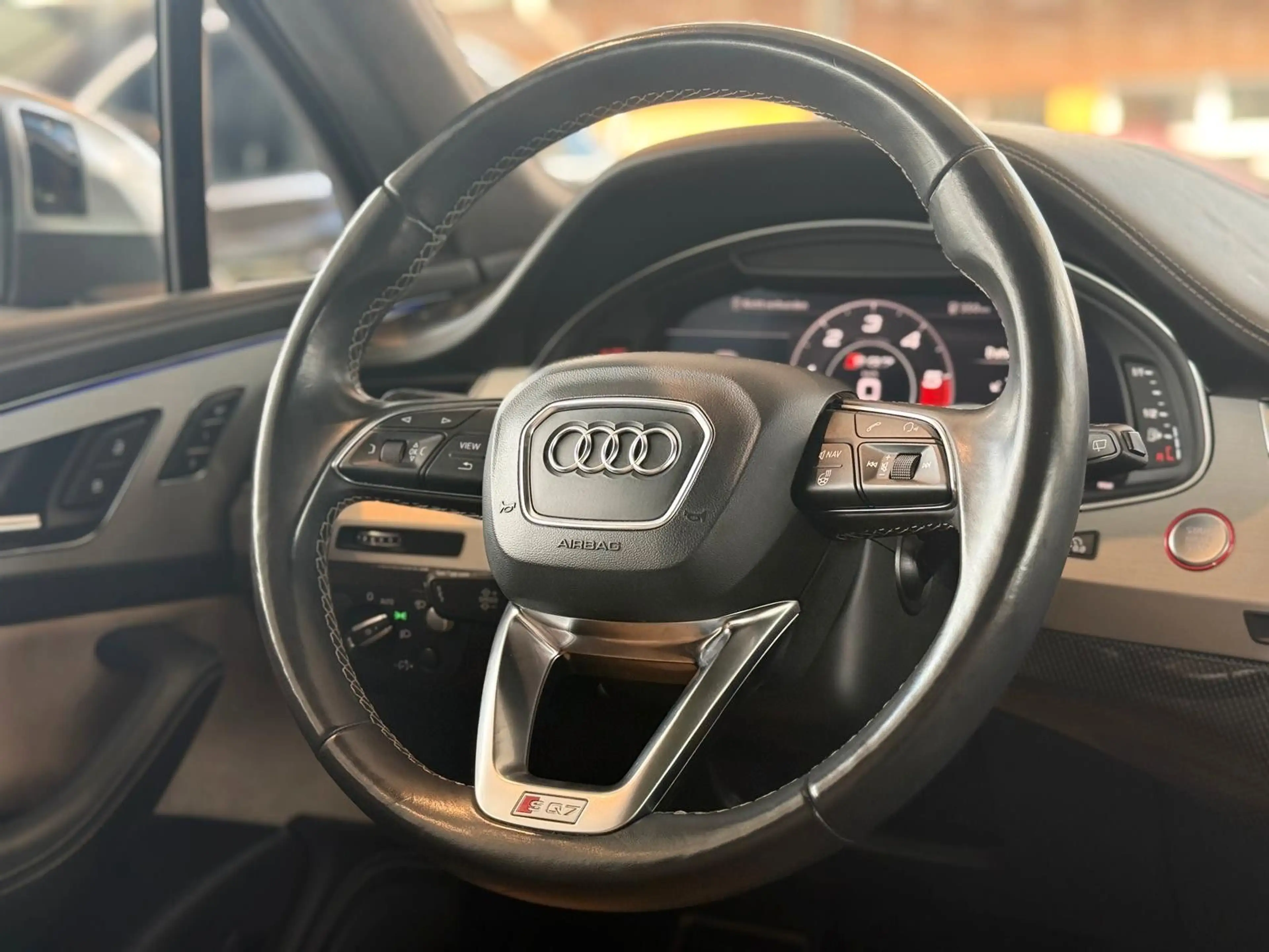 Audi SQ7 4.0 TDI quattro/VOLLAUSTATTUNG/HEADUP/STANDH — photo 11