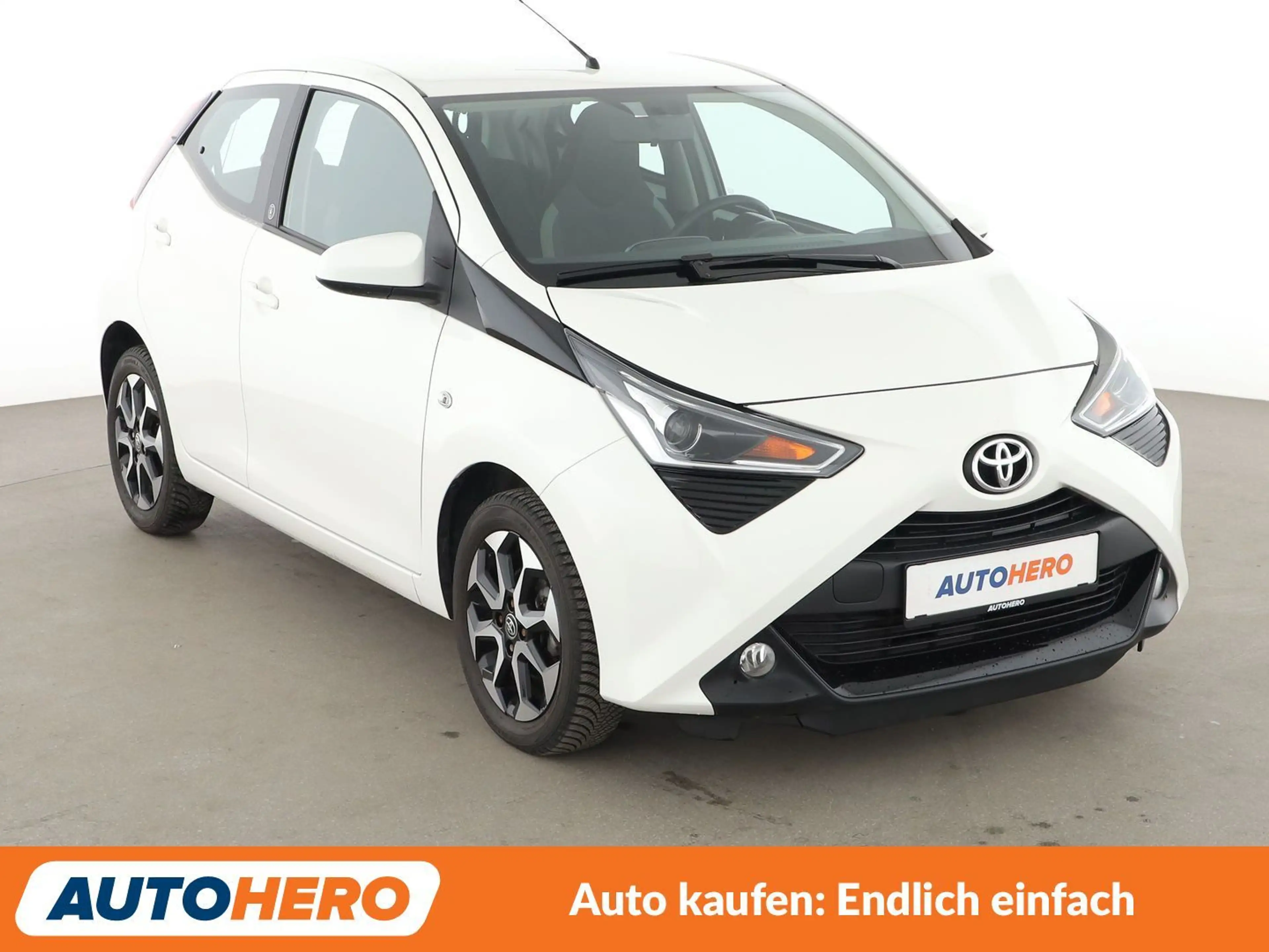 Toyota Aygo 1.0 x-play Team D*ALUFELGEN*BLUETOOTH* — photo 8