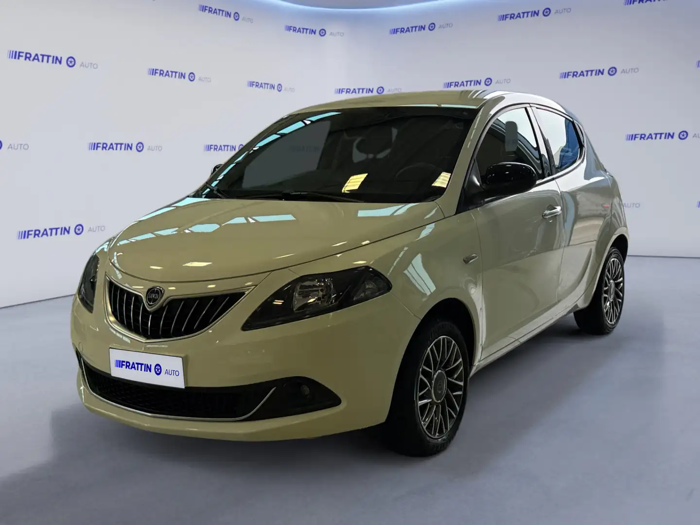 Lancia Ypsilon 1.0 FireFly 5 porte S&S Hybrid Gold Білий - 1