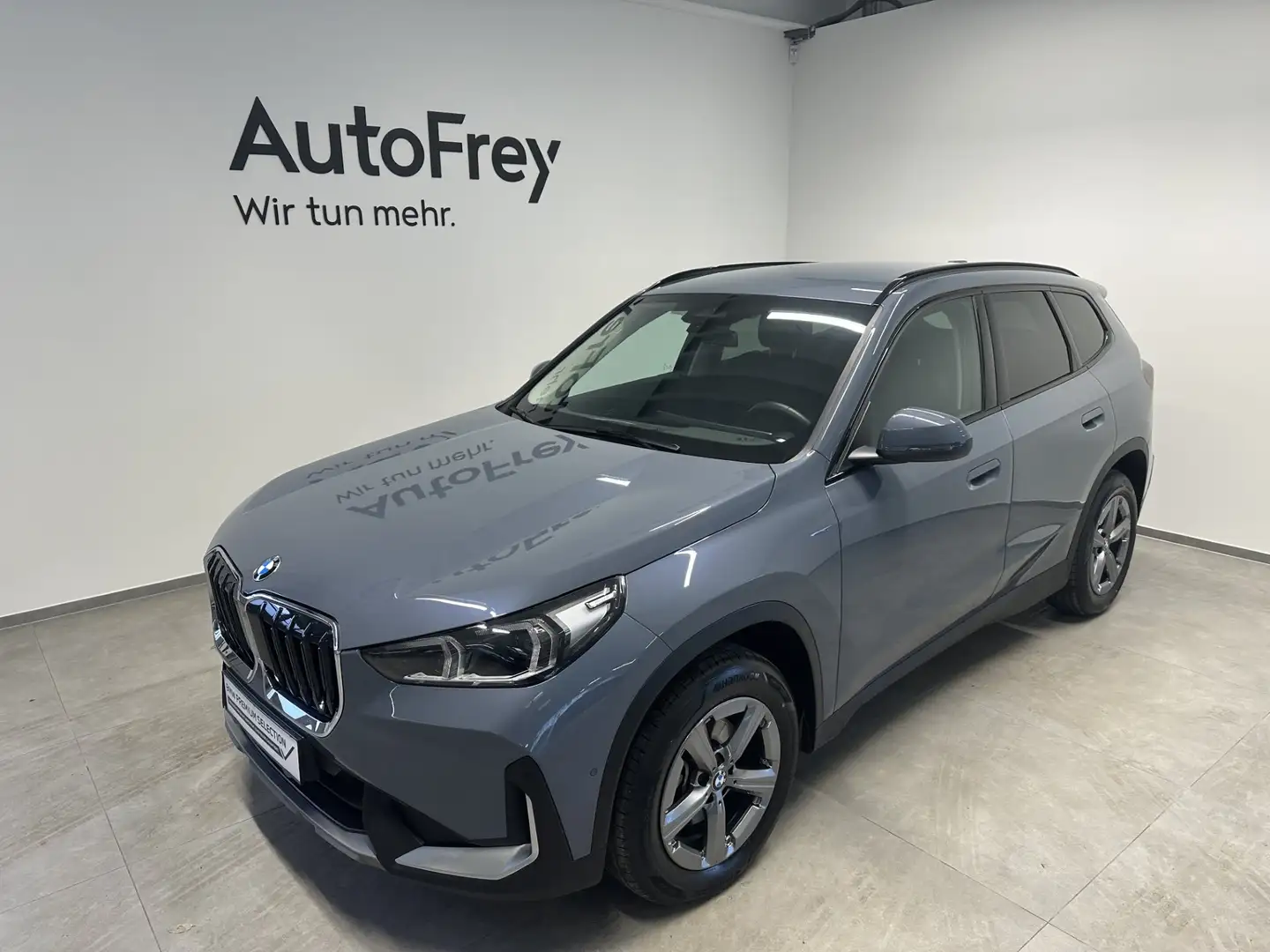 BMW X1 xDrive20d Grau - 1