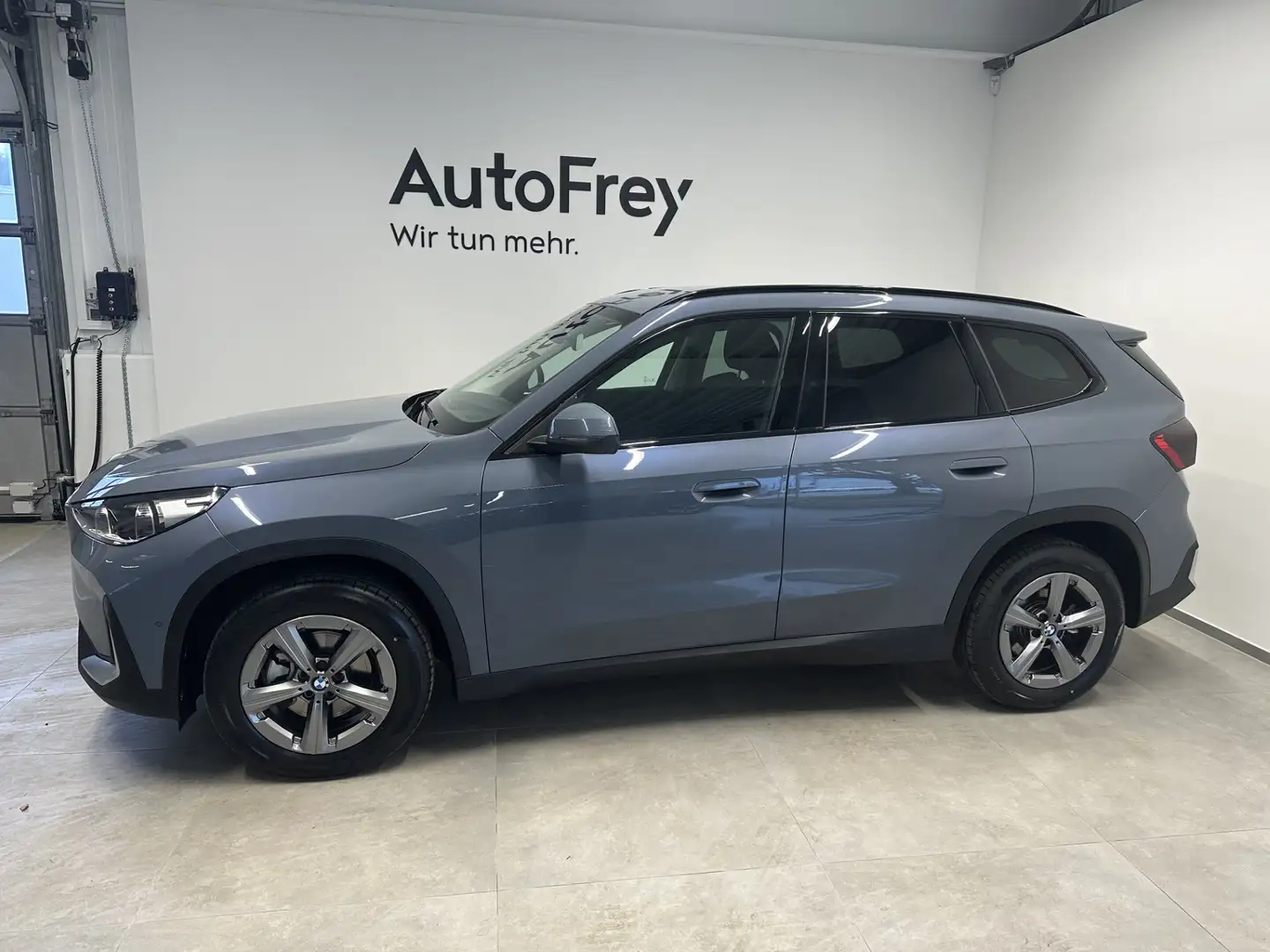 BMW X1 xDrive20d Grau - 2
