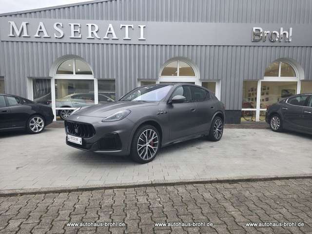 Imagine Maserati Grecale Trofeo 530PS