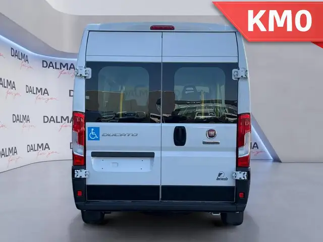 Fiat Ducato view 4
