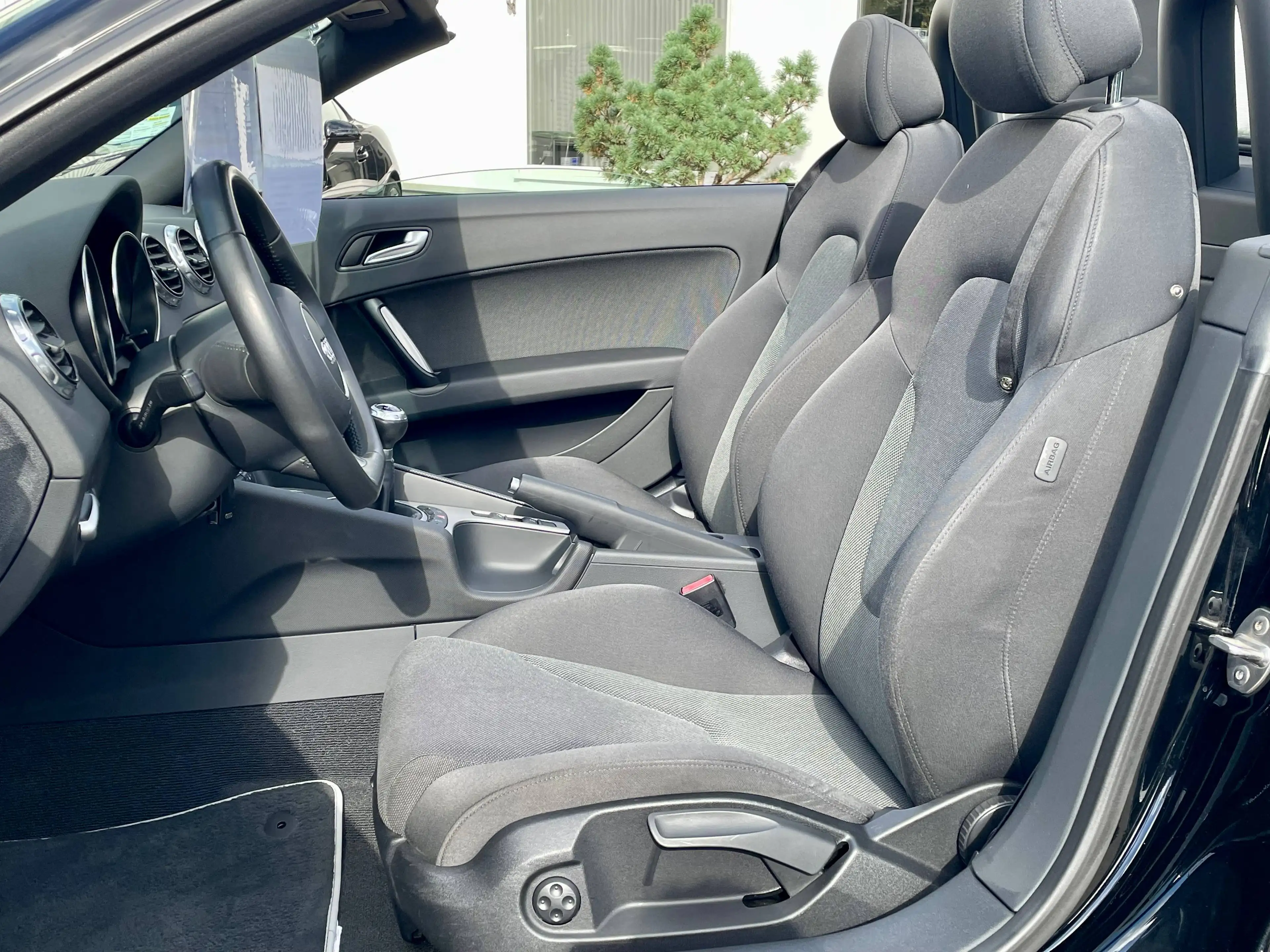 Audi TT Audi TT Roadster 1.8 TFSI Klimatronic+XENON+Sitzhzg+*BILDSCHÖN*! mit NEUER INSPEKTION — photo 14