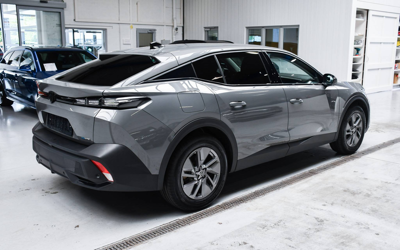Peugeot 408 408 PHEV 1.6 Turbo Allure - NAVIGATIE / CAMERA / SMARTLINK / BLIS / ACC — photo 3