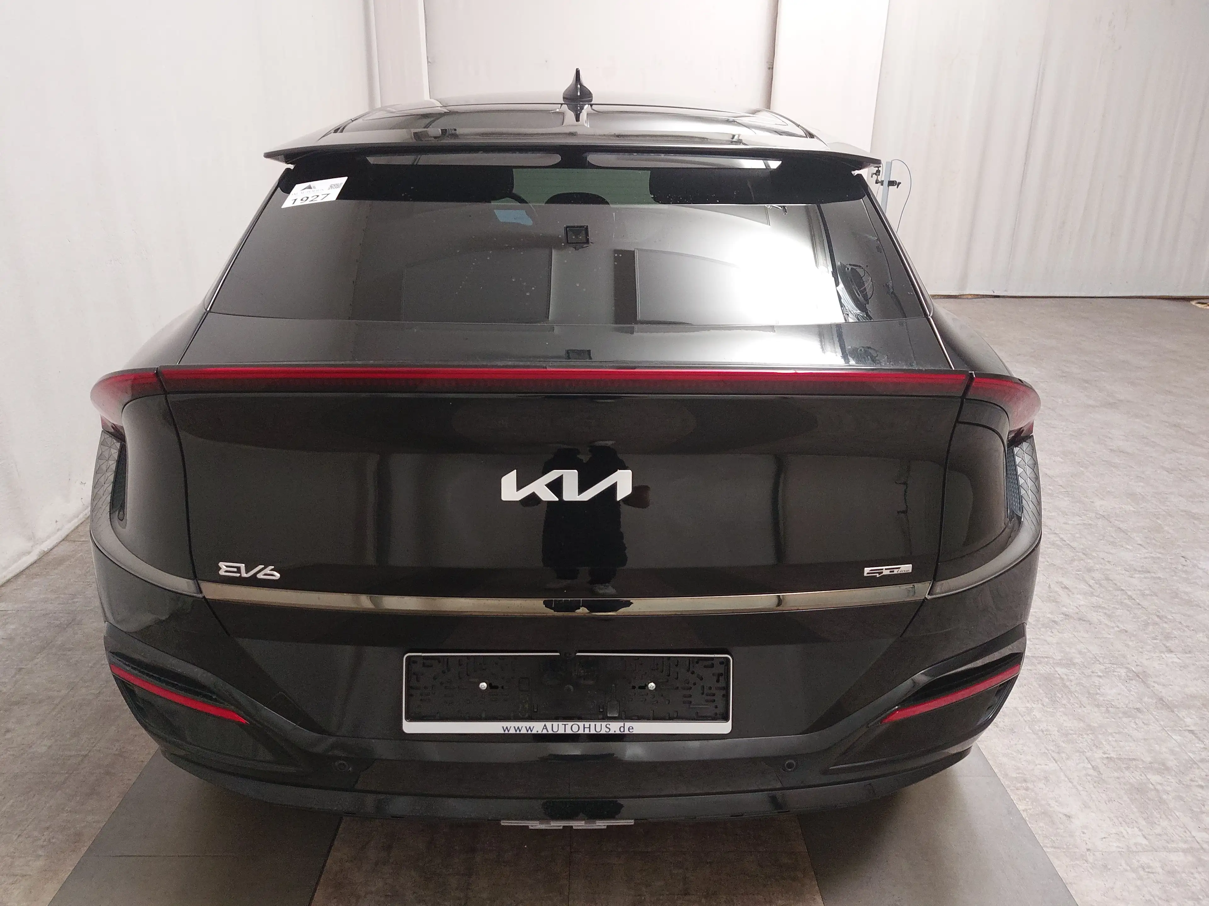 Kia EV6 — photo 14