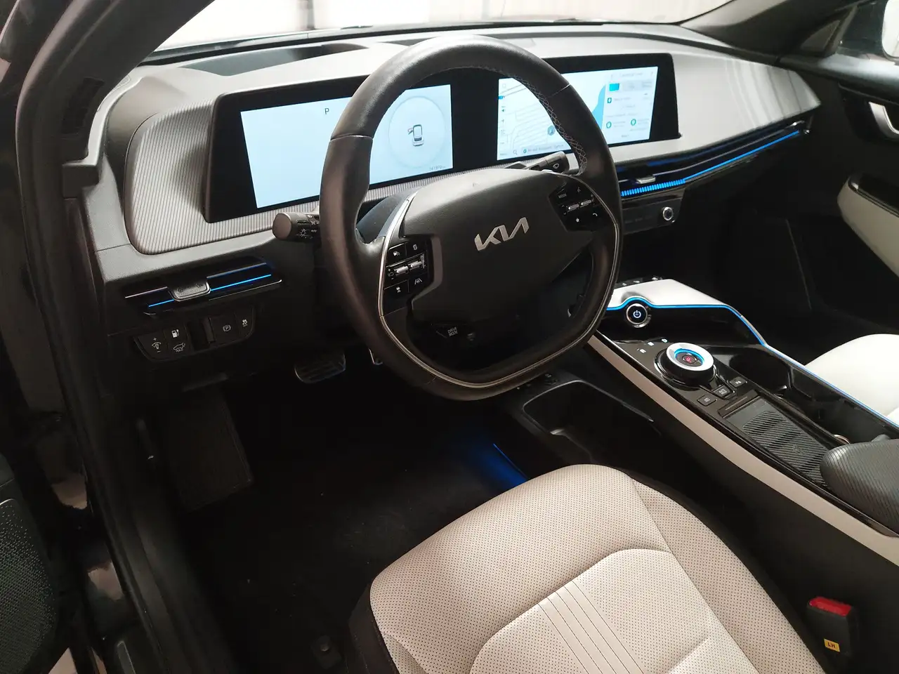 KIA EV6 GT-LINE 325CH - 77KWH - AWD - HUD - CAMÉRA DE RECUL