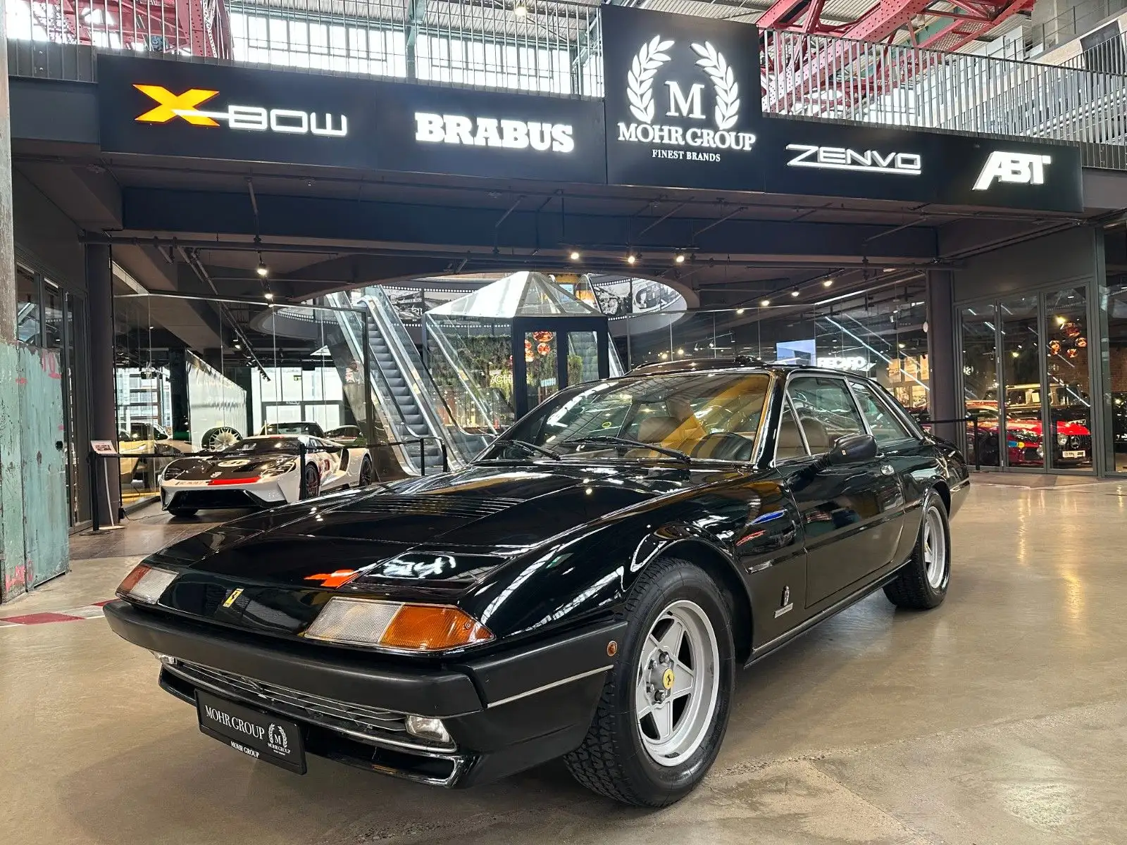 Ferrari / Service NEU