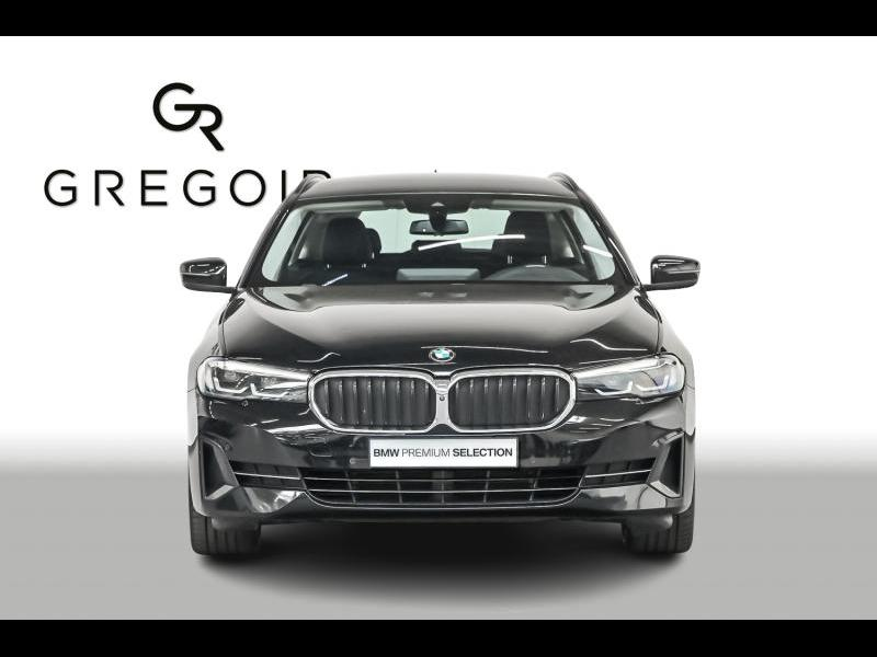 BMW 530 e  xDrive Touring — photo 2