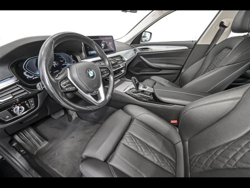 BMW 530 e  xDrive Touring — photo 6