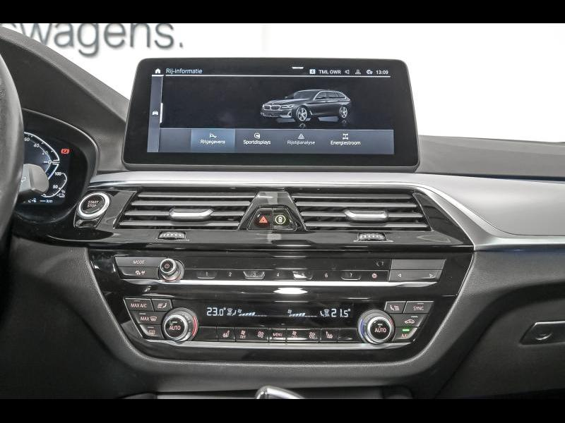 BMW 530 e  xDrive Touring — photo 12