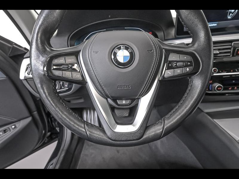 BMW 530 e  xDrive Touring — photo 9