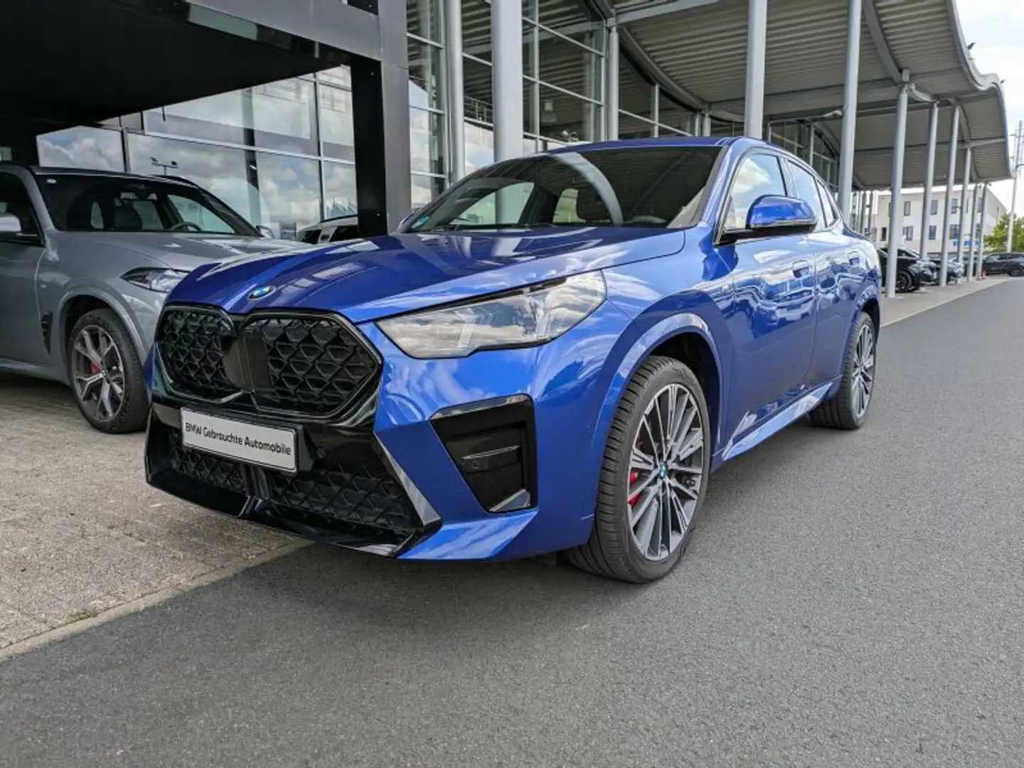 BMW X2 sDrive20i M Sport Pro Akusstik. HeadUp. AHK Blau - 2