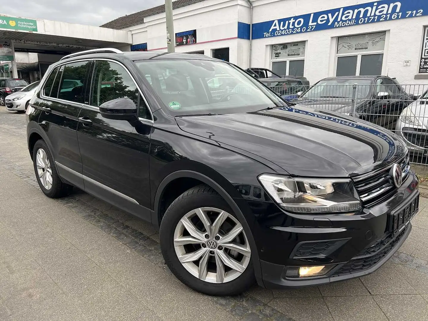 Volkswagen Tiguan 22130 KM Aus Erster Hand 1.5 TSI ACT OPF IQ.DRIVE Schwarz - 2