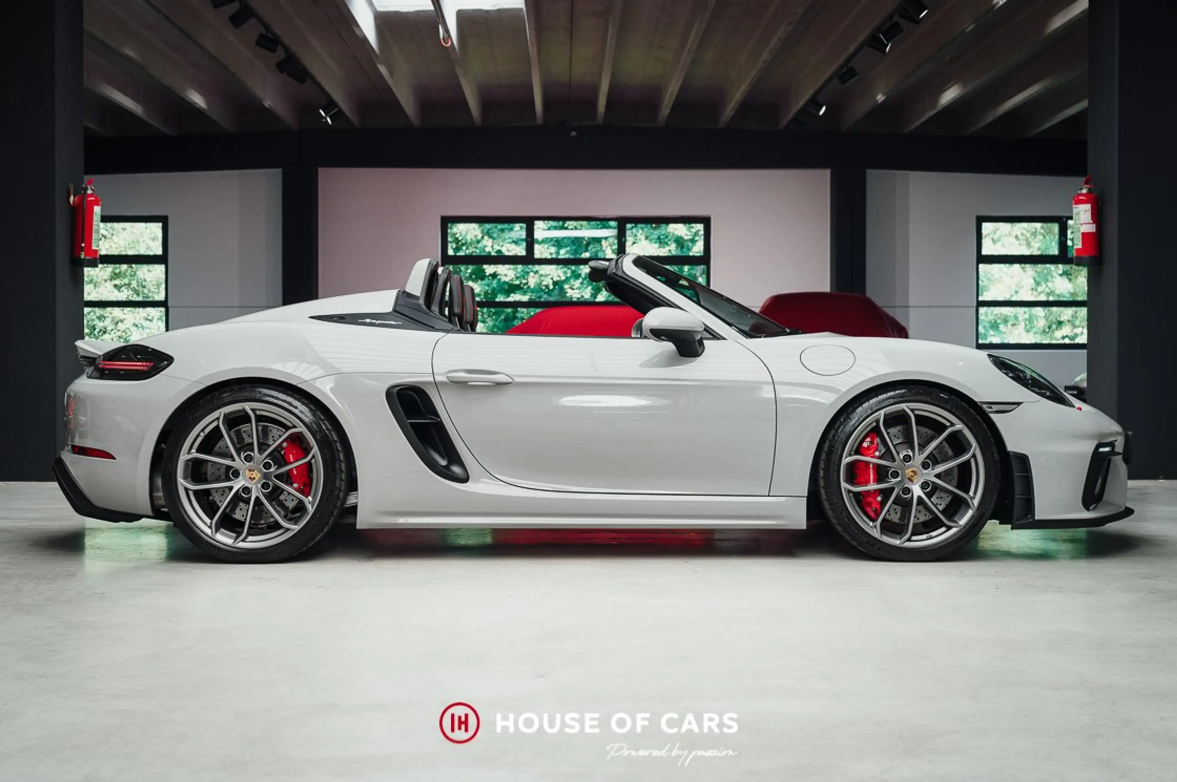 Porsche Boxster Spyder 718 PDK - Lots of X options - Chalk Grey — photo 5