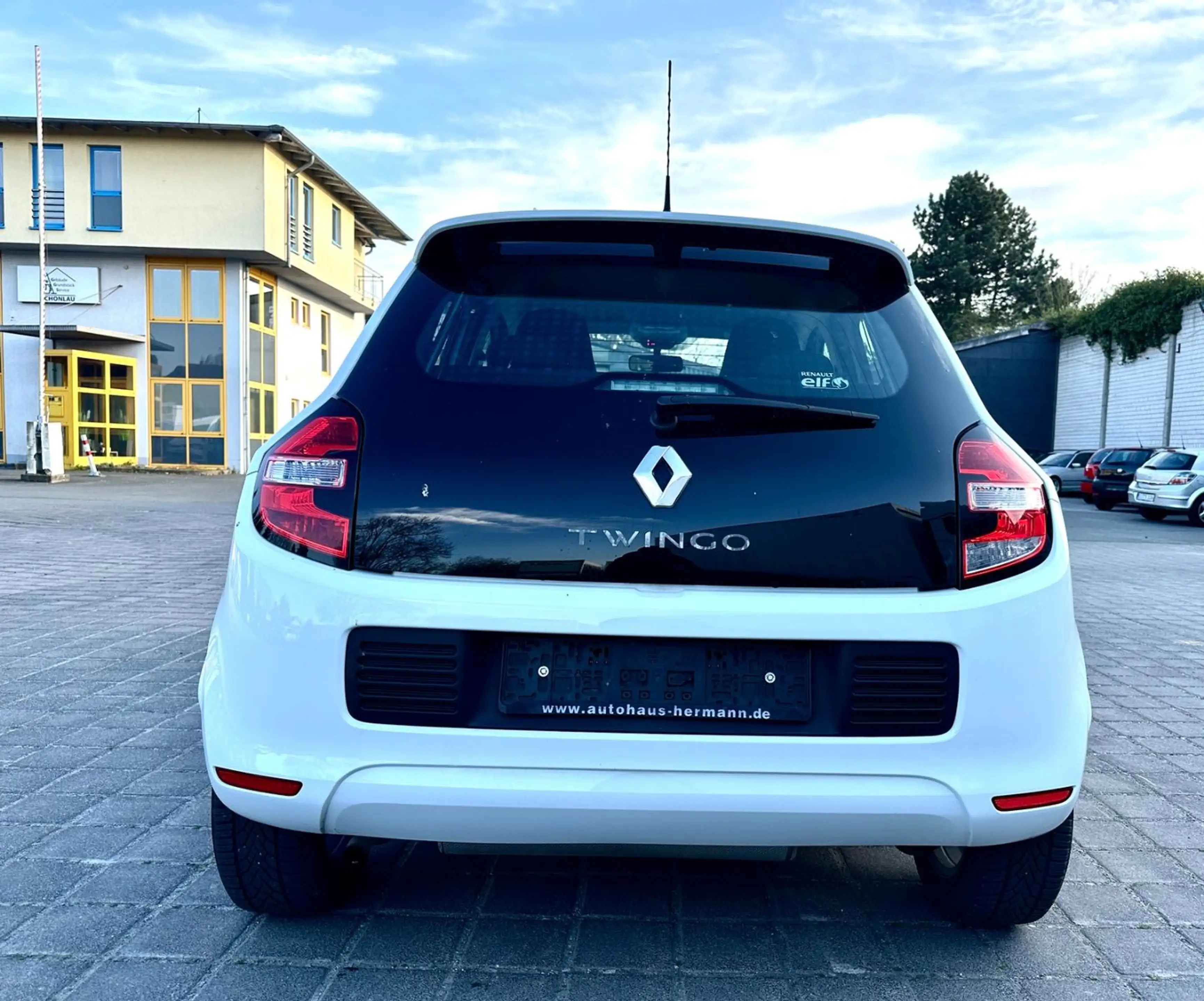 Renault Twingo Expression KLIMA / 4 Türig / Tüv NEU !!! — photo 6