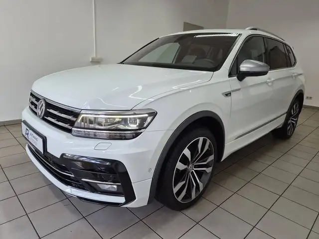 Volkswagen Tiguan Allspace 2.0 TDI 4M Highline R Line LED Panorama 360°