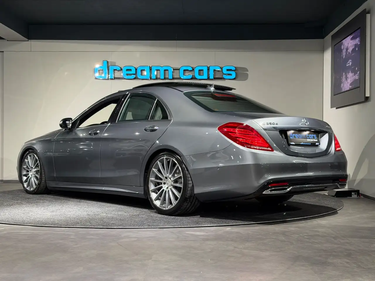 Mercedes-Benz S 350 d 4Matic Aut. / AMG LINE / PANO / LUFT / BURMESTE Bild 3